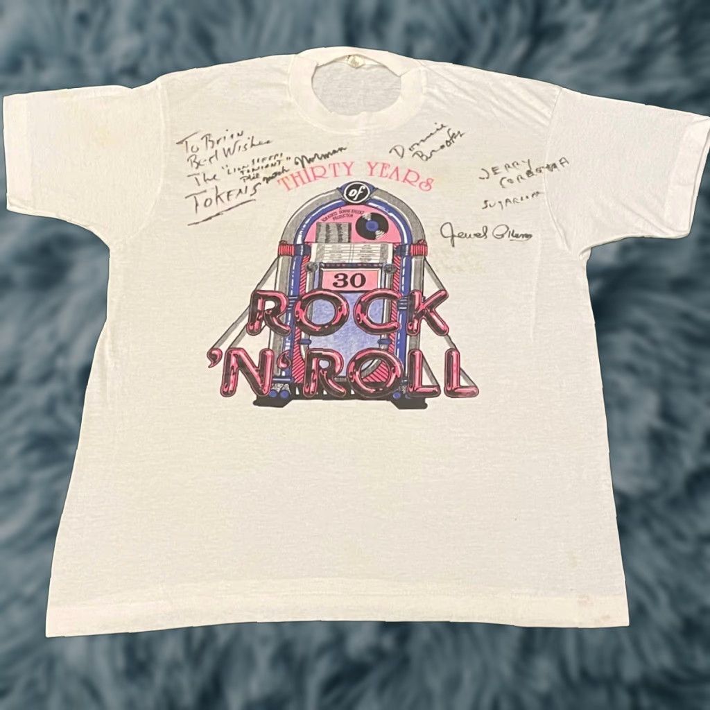 Vintage VINTAGE 80s 90s Thirty Years Of Rock N Roll Autograph T-Shirt L White Mens Band Tee Size US L / EU 52-54 / 3 - 1 Thumbnail