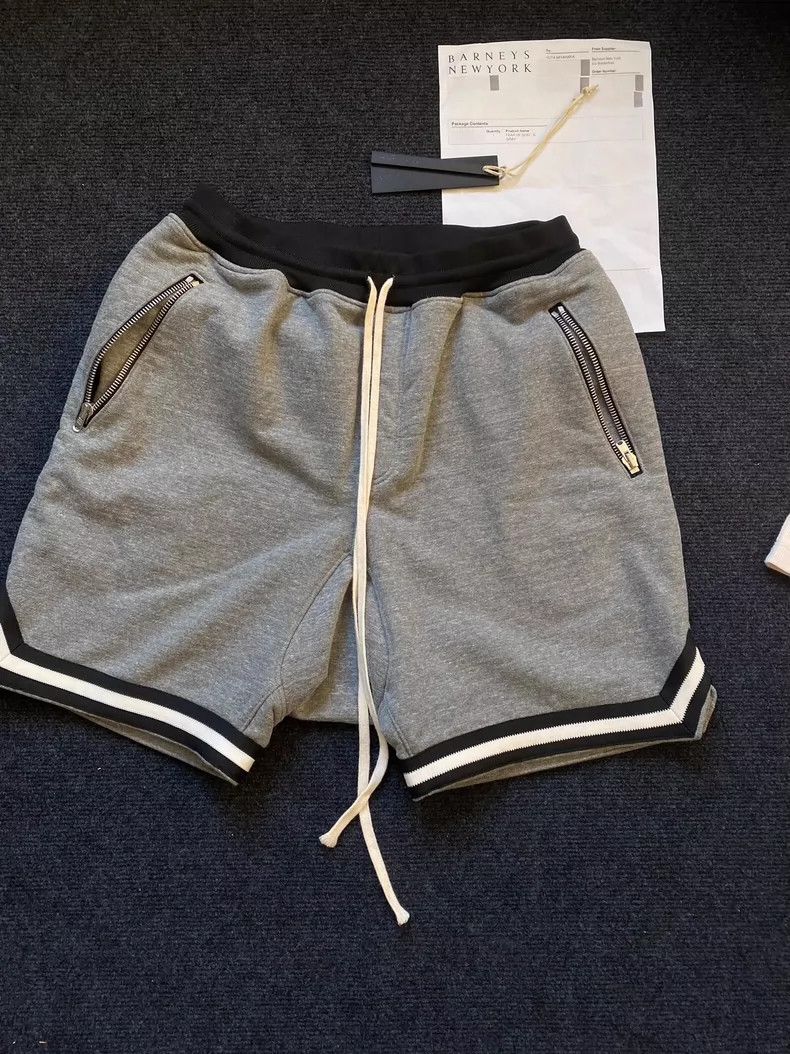 Fear of God Fear of God Grey shorts Size US 28 / EU 44 - 1 Thumbnail