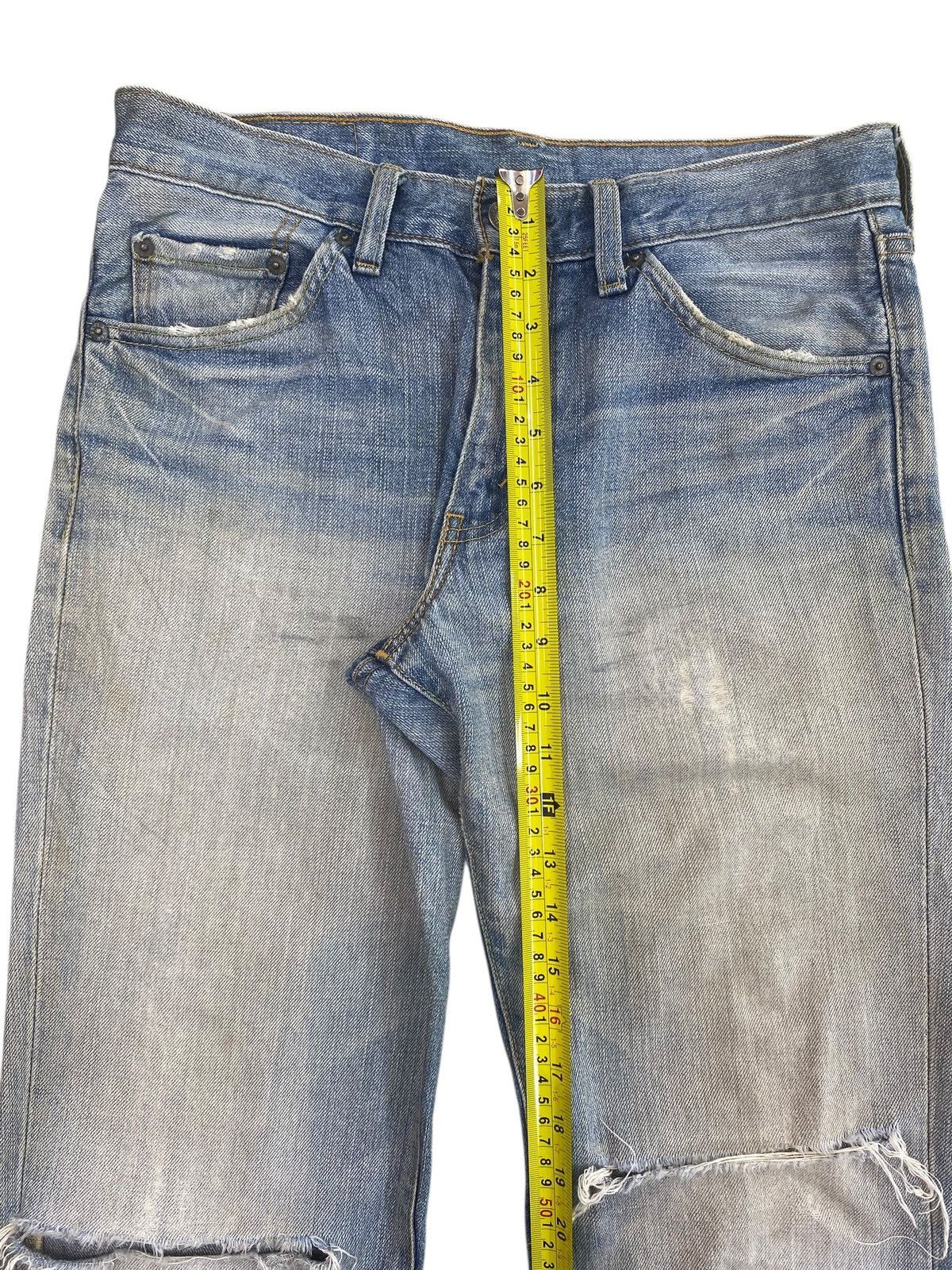 Levi's Vintage Levi’s Ripped Faded Wash Style Flare Jeans Size US 32 / EU 48 - 8 Thumbnail