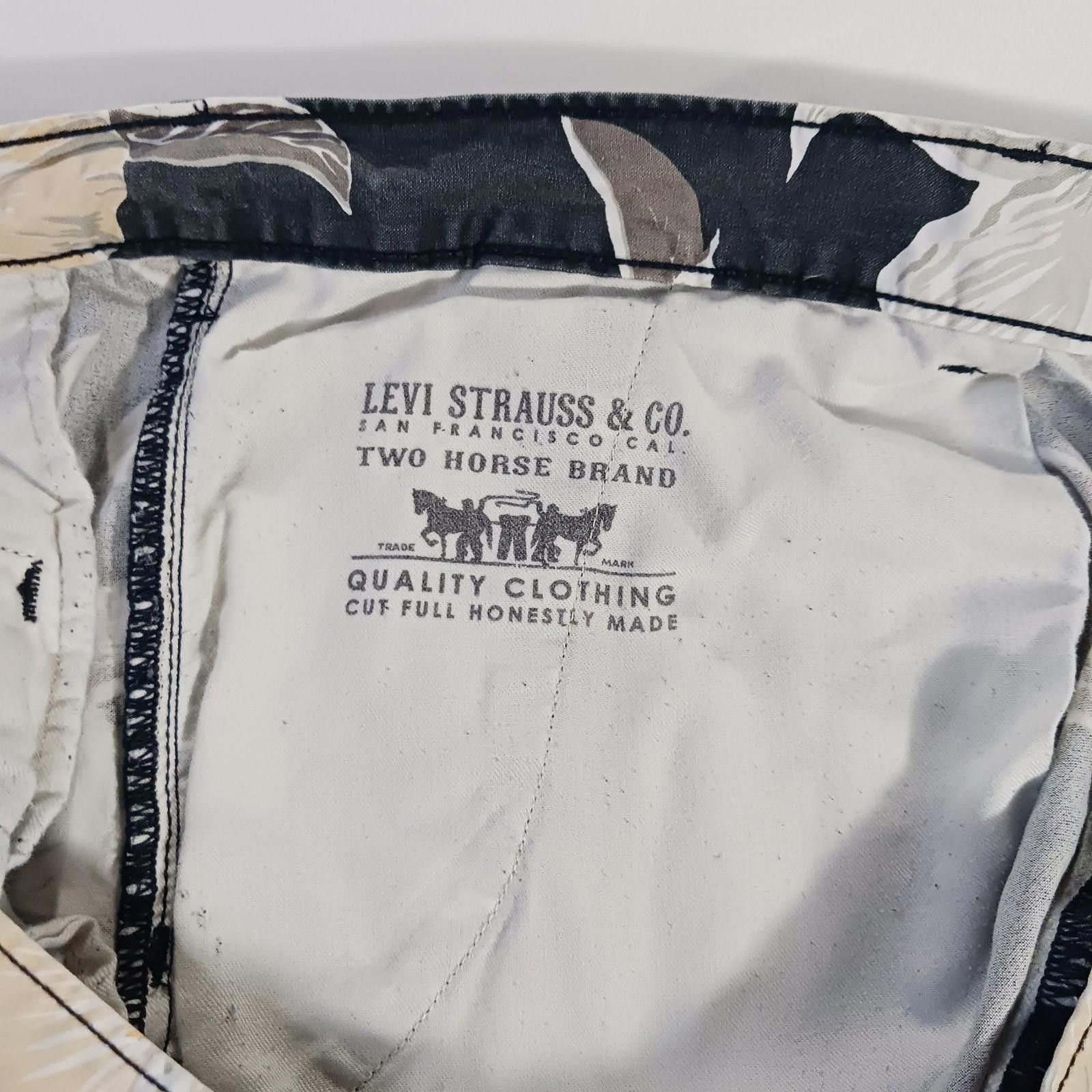 Levi's Levis Strauss Two Horse Brand Men's Black/White Shorts W40 Size US 40 / EU 56 - 5 Thumbnail