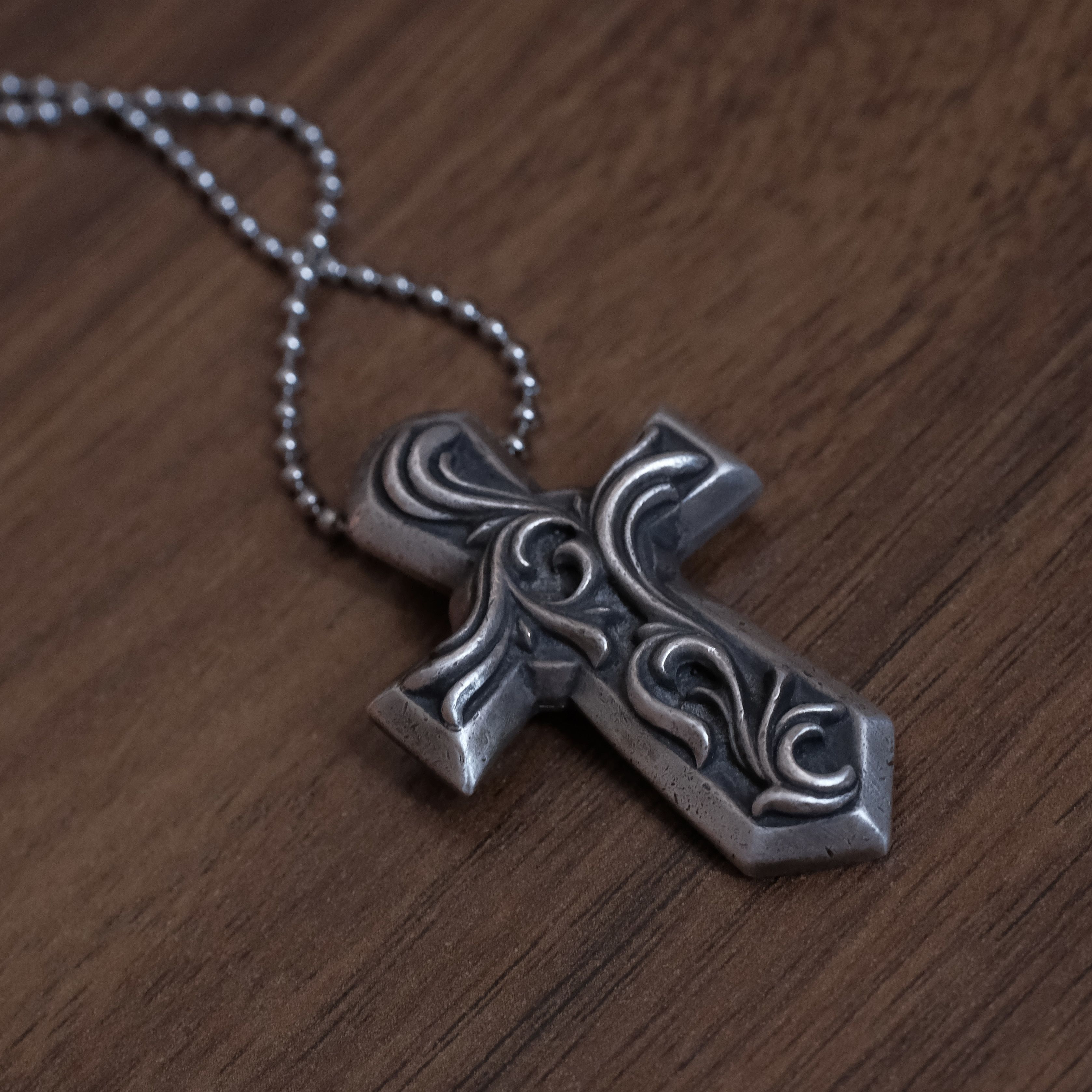 Chrome Hearts Chrome Hearts Small Cross Pendant with Bale | Grailed