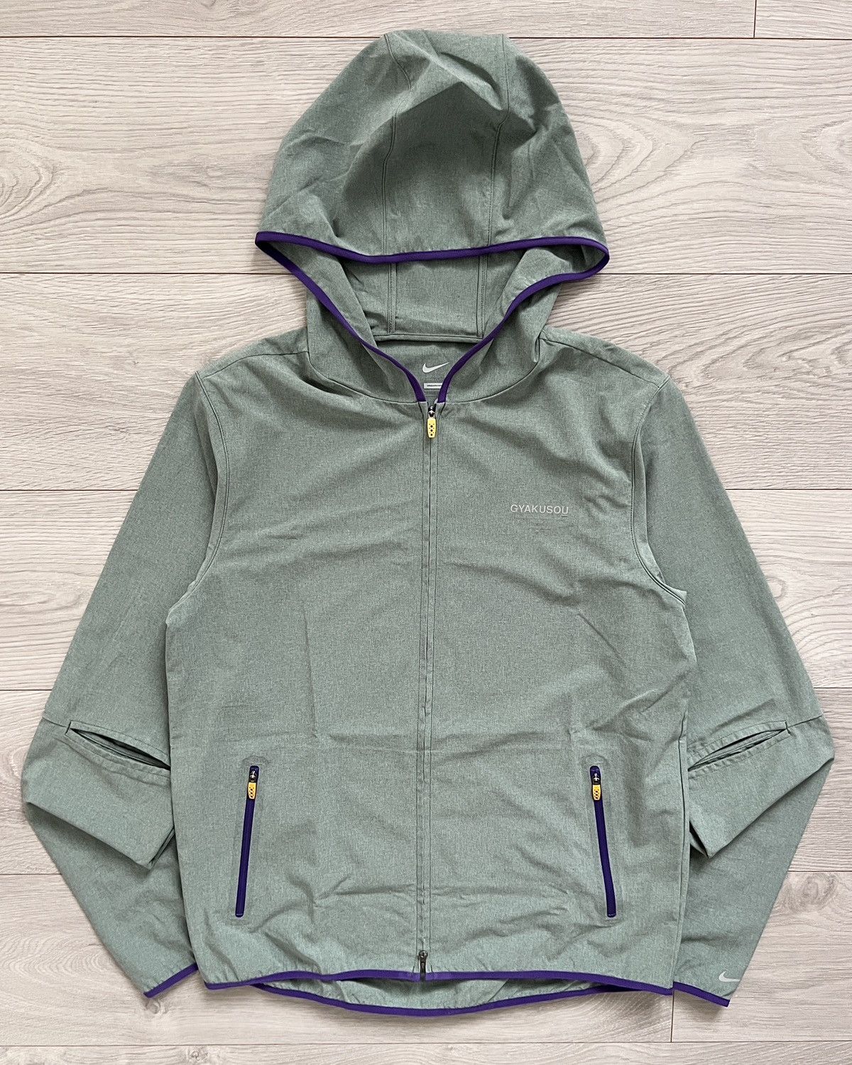 Gyakusou NIKE Gyakusou FW15' Reverse Run Club Sleeve Vent Jacket Size US M / EU 48-50 / 2 - 1 Thumbnail