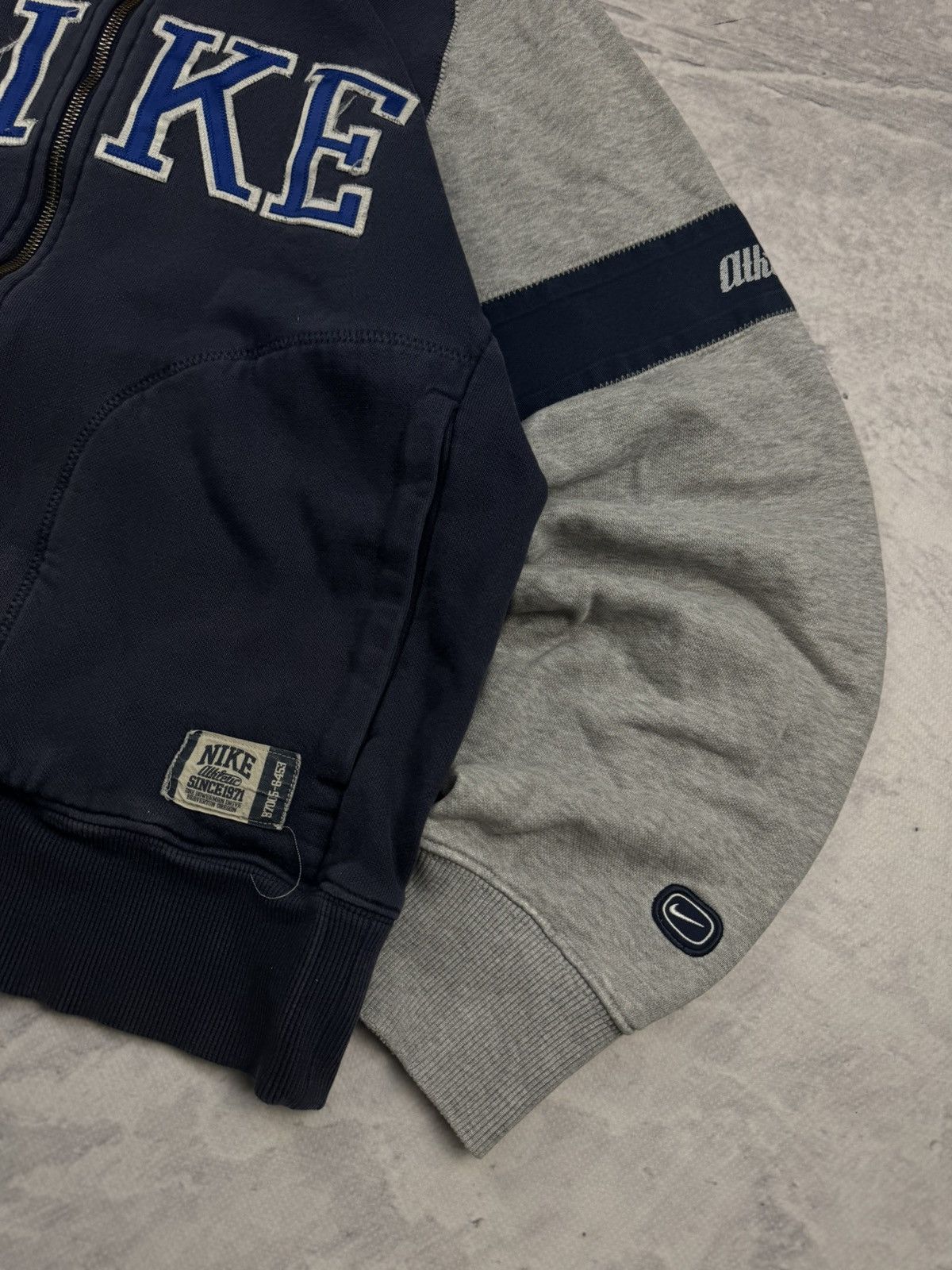 Nike × Vintage NIKE VINTAGE CENTER LOGO OVERSIZE BOXY ZIP HOODIE Size US S / EU 44-46 / 1 - 3 Thumbnail
