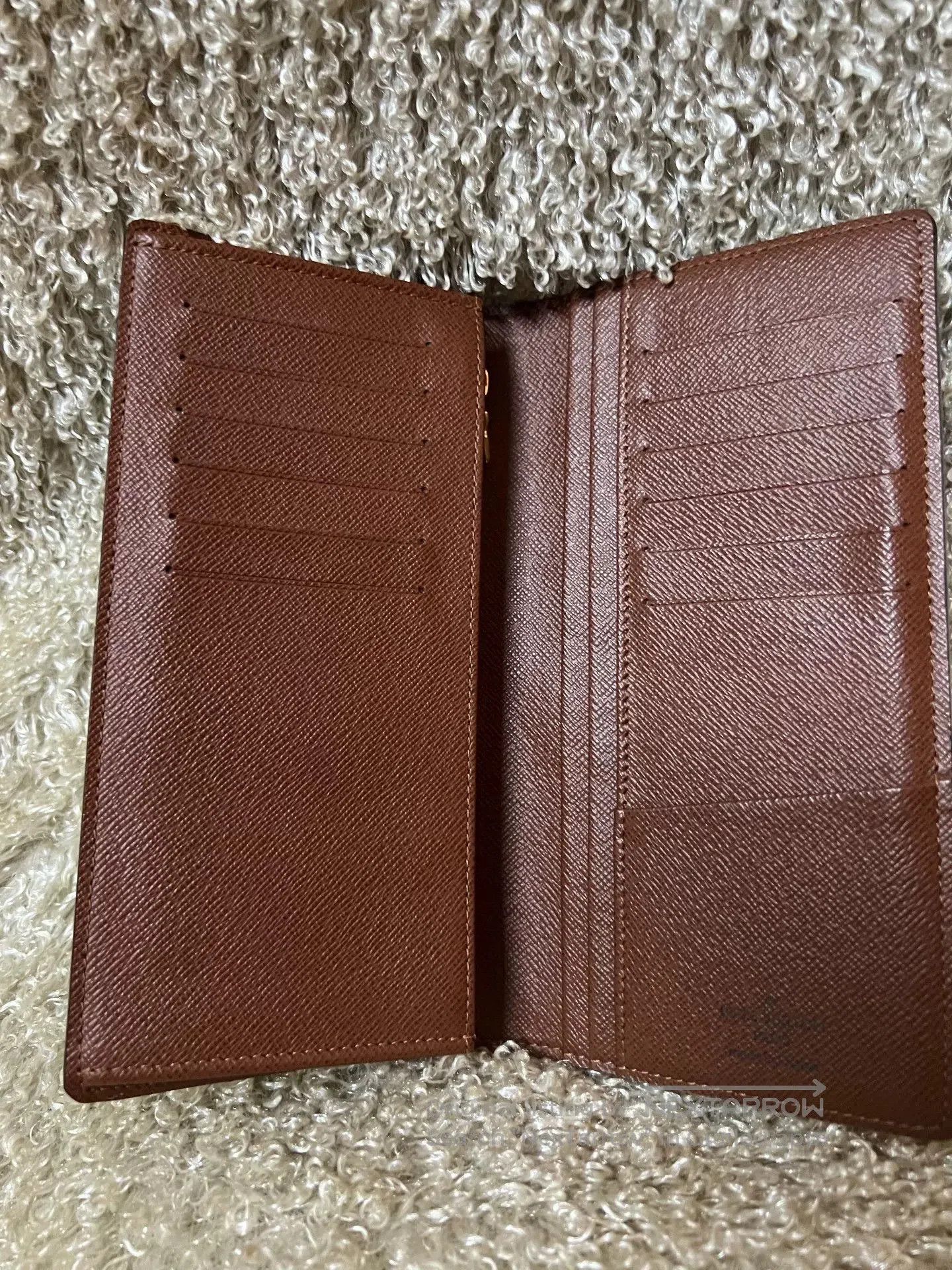Louis Vuitton Louis Vuitton Classic Wallet. Size ONE SIZE - 2 Thumbnail