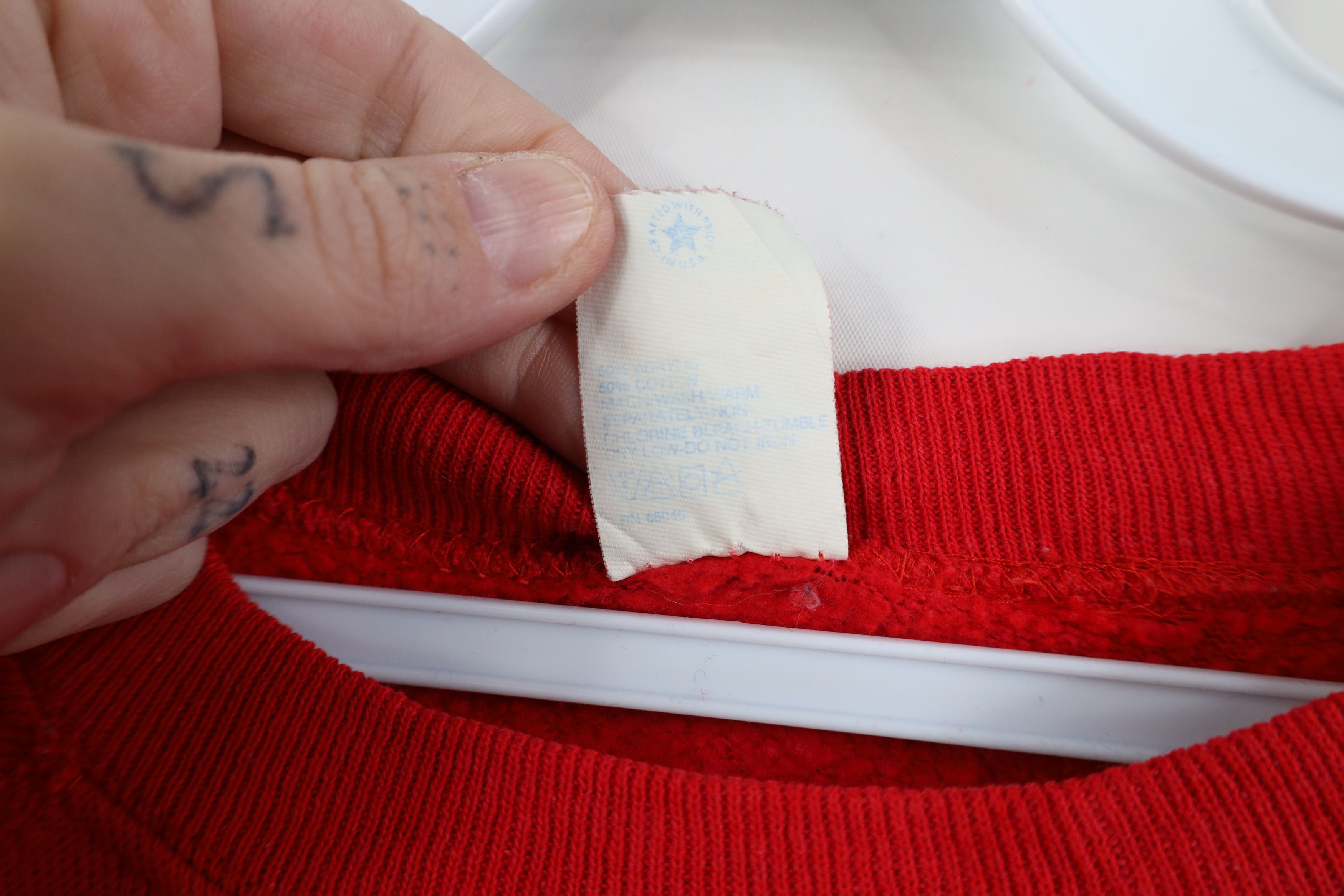 Vintage Vintage 70s 80s Streetwear Raglan Sweatshirt Cherry Red USA Size L / US 10 / IT 46 - 12 Thumbnail