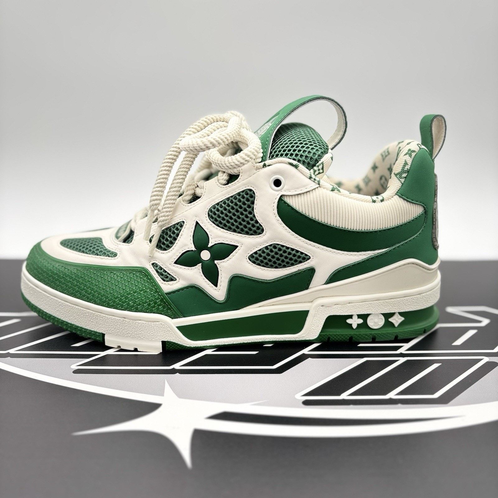 Louis Vuitton Louis Vuitton Skate ' Green, White ' | GREAT CONDITION! Size US 10.5 / EU 43-44 - 11 Thumbnail