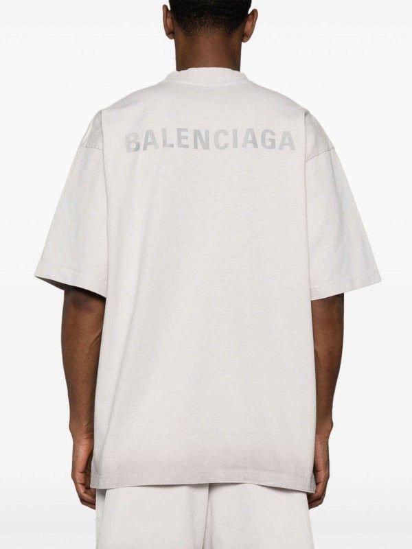 Balenciaga o1mt1gz0226 Medium Fit T-Shirt In Off White Size US M / EU 48-50 / 2 - 5 Thumbnail