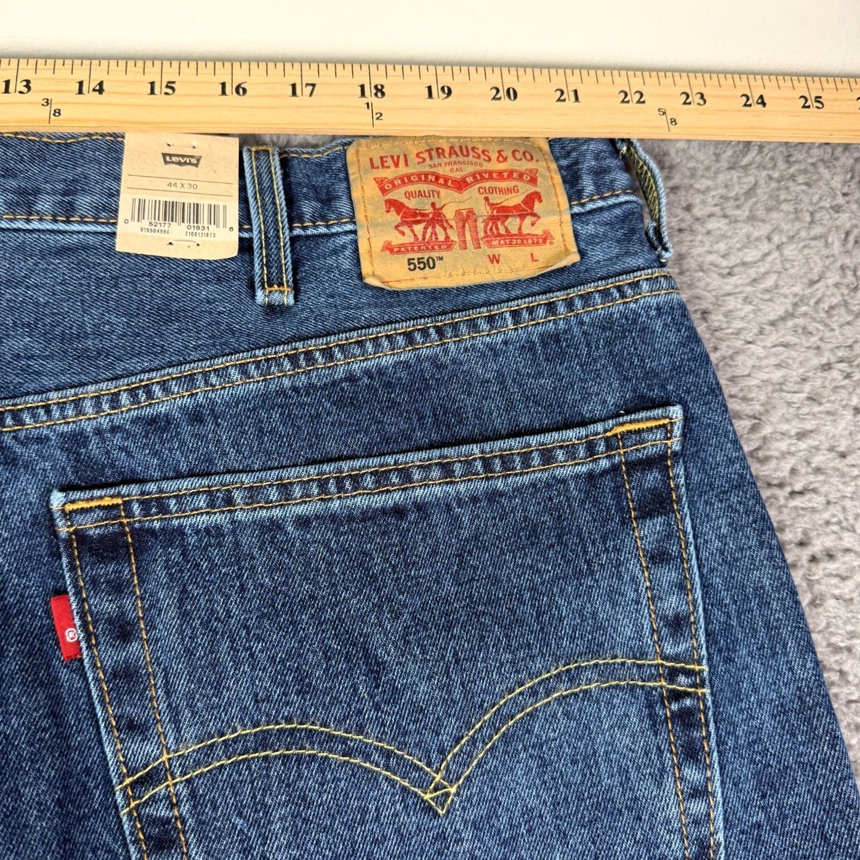 Levi's VINTAGE Levis 550 Jeans 44x30 Blue Medium Wash Relaxed Fit Denim Solid Cowboy NEW Size US 44 / EU 60 - 7 Thumbnail