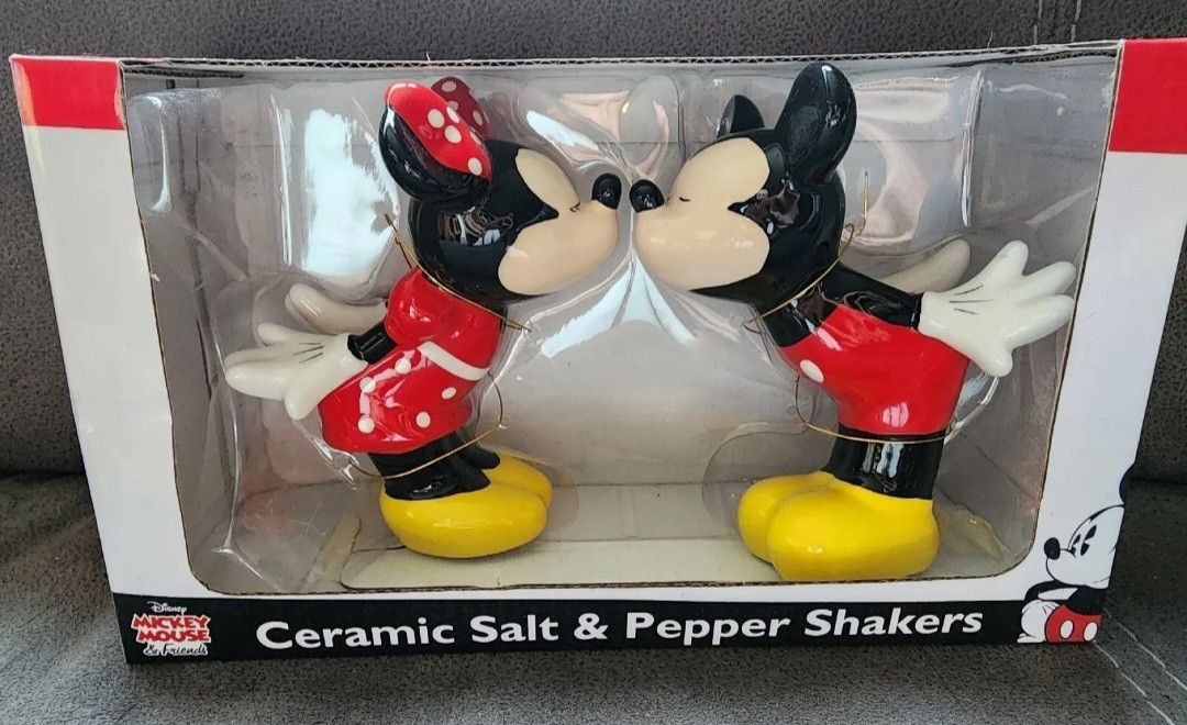 Disney Disney Mickey Mouse & Minnie Ceramic Salt & Pepper Set 💋 Size ONE SIZE - 2 Thumbnail