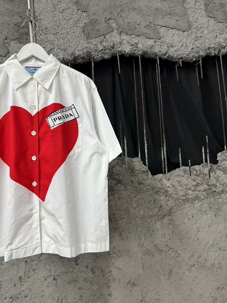 Prada Prada Size38 White and red oversized love logo short-sleeve Size US XXS / EU 40 - 4 Thumbnail