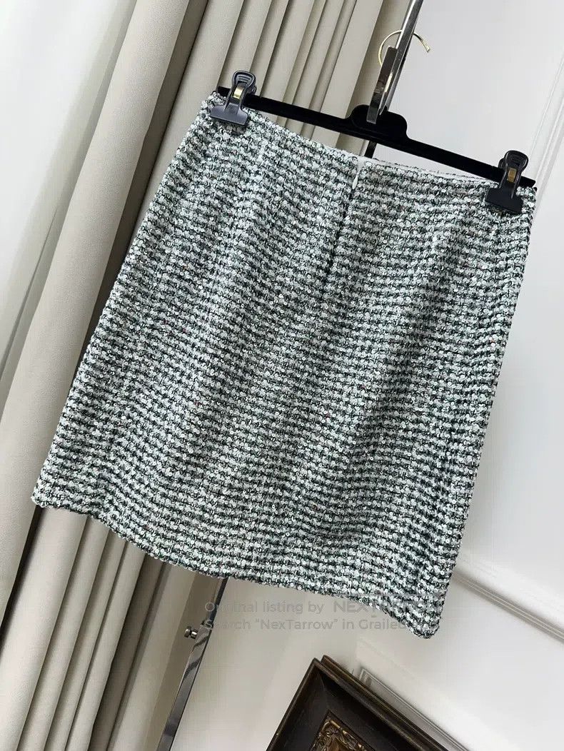 Chanel Chanel 23p preview series green and white sequin embroider Size 24" / US 00 / IT 34 - 2 Thumbnail