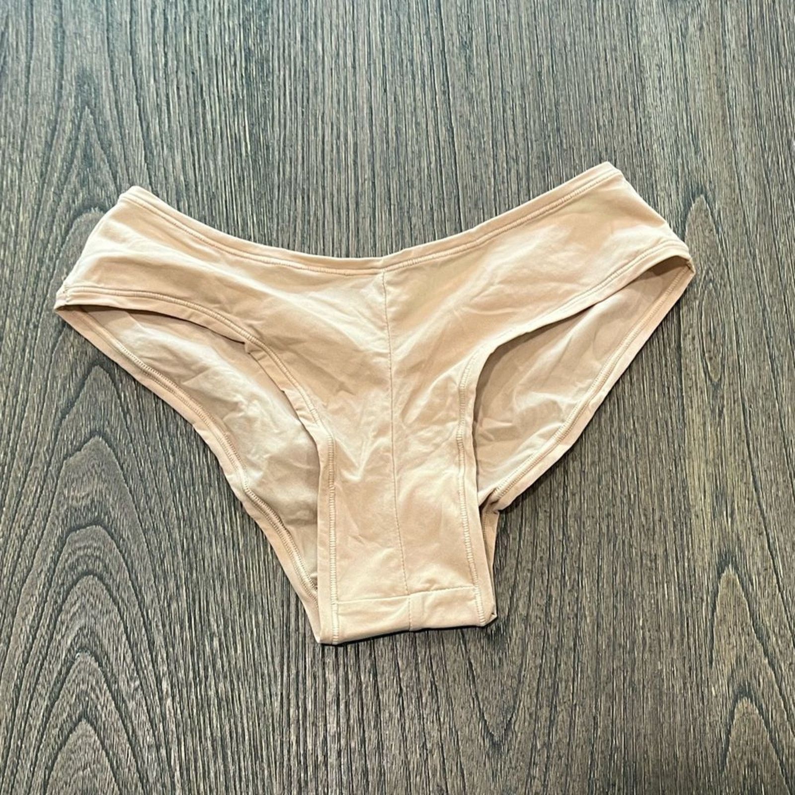 SKIMS NWOT Skims Fits Everybody Hipster Clay Size XXS Size ONE SIZE - 2 Thumbnail