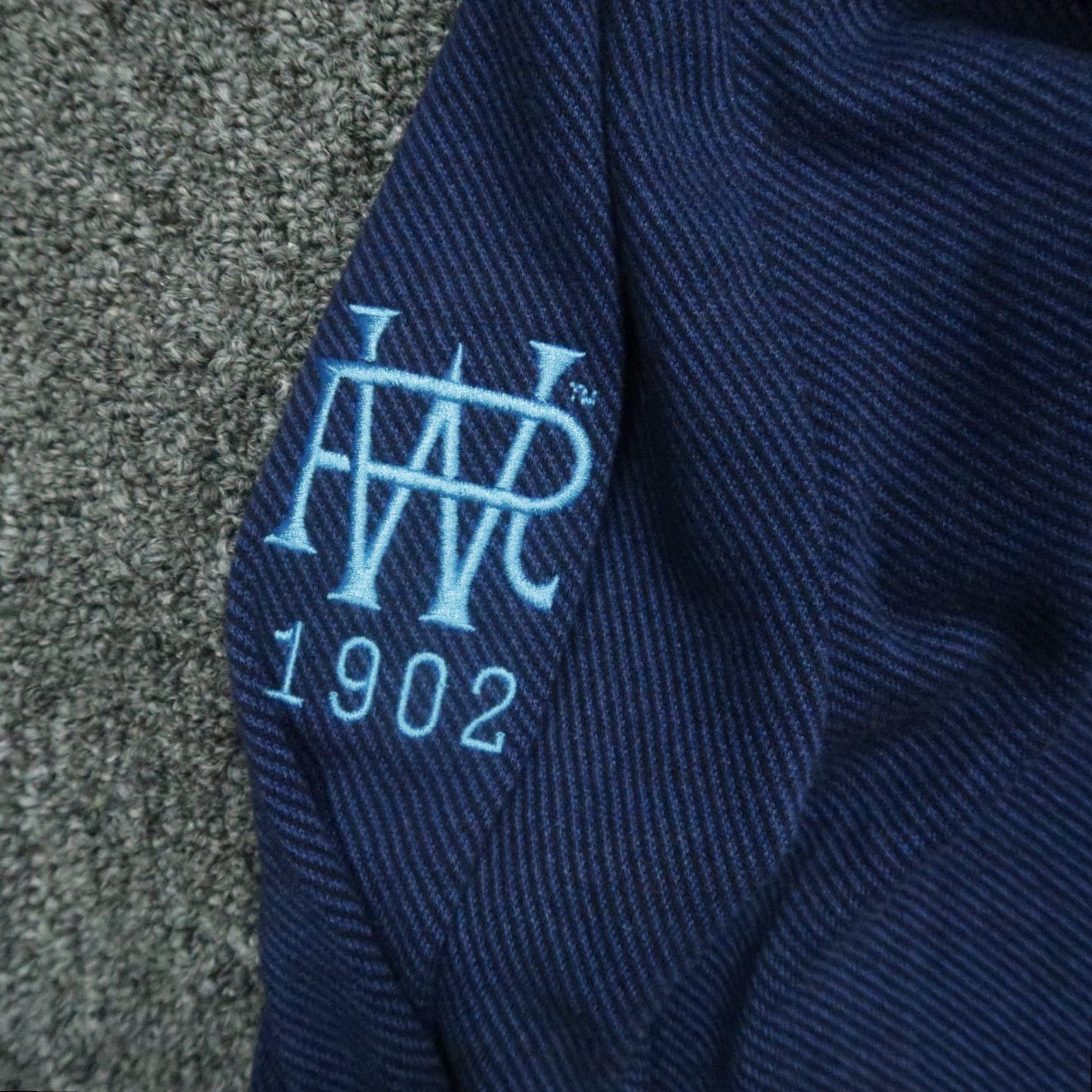 Vintage Redvanly Hoodie Mens Small Blue Pullover Hooded Pockets Breathable Lightweight Performance CrossFit Gym & Training Winter Spring Fall Pockets Size US S / EU 44-46 / 1 - 5 Thumbnail