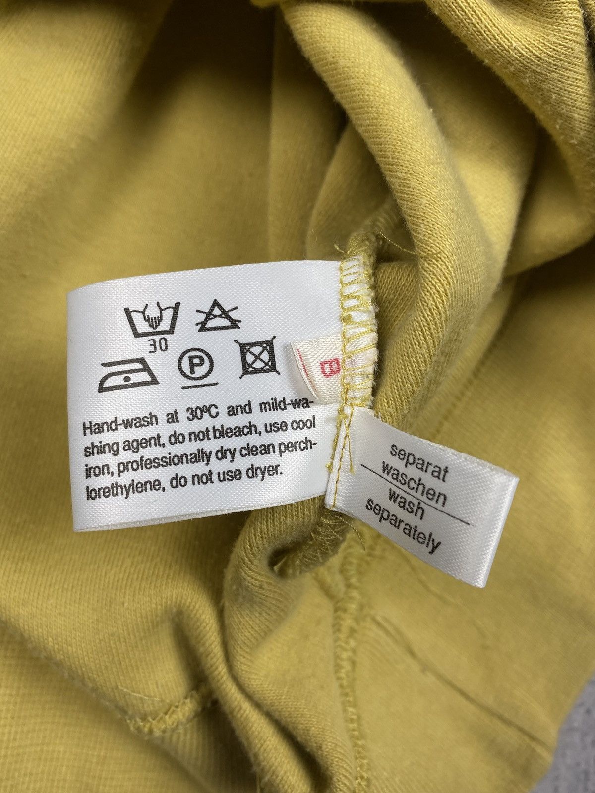 Hugo Boss Vintage 90s Hugo Boss Heritage Crewneck Sweatshirt Yellow Size US L / EU 52-54 / 3 - 10 Thumbnail