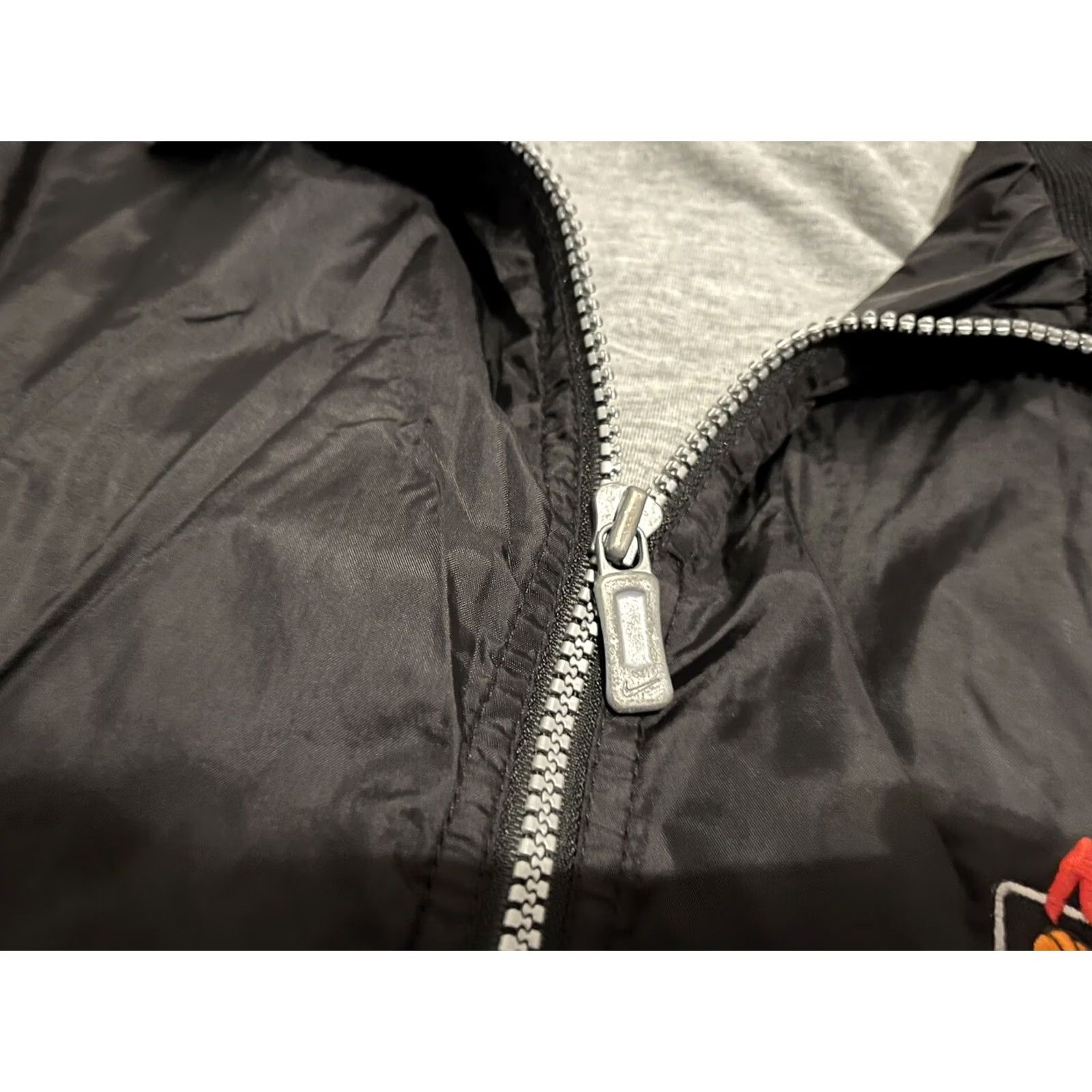 Nike VINTAGE Nike Center Swoosh Windbreaker Jacket NCAA Elite Eight Louisville XL Men Jacket Windbreaker Retro 1/2 Zip Black Nike Shirt/Coat Women's/Mens? Size US XL / EU 56 / 4 - 4 Thumbnail