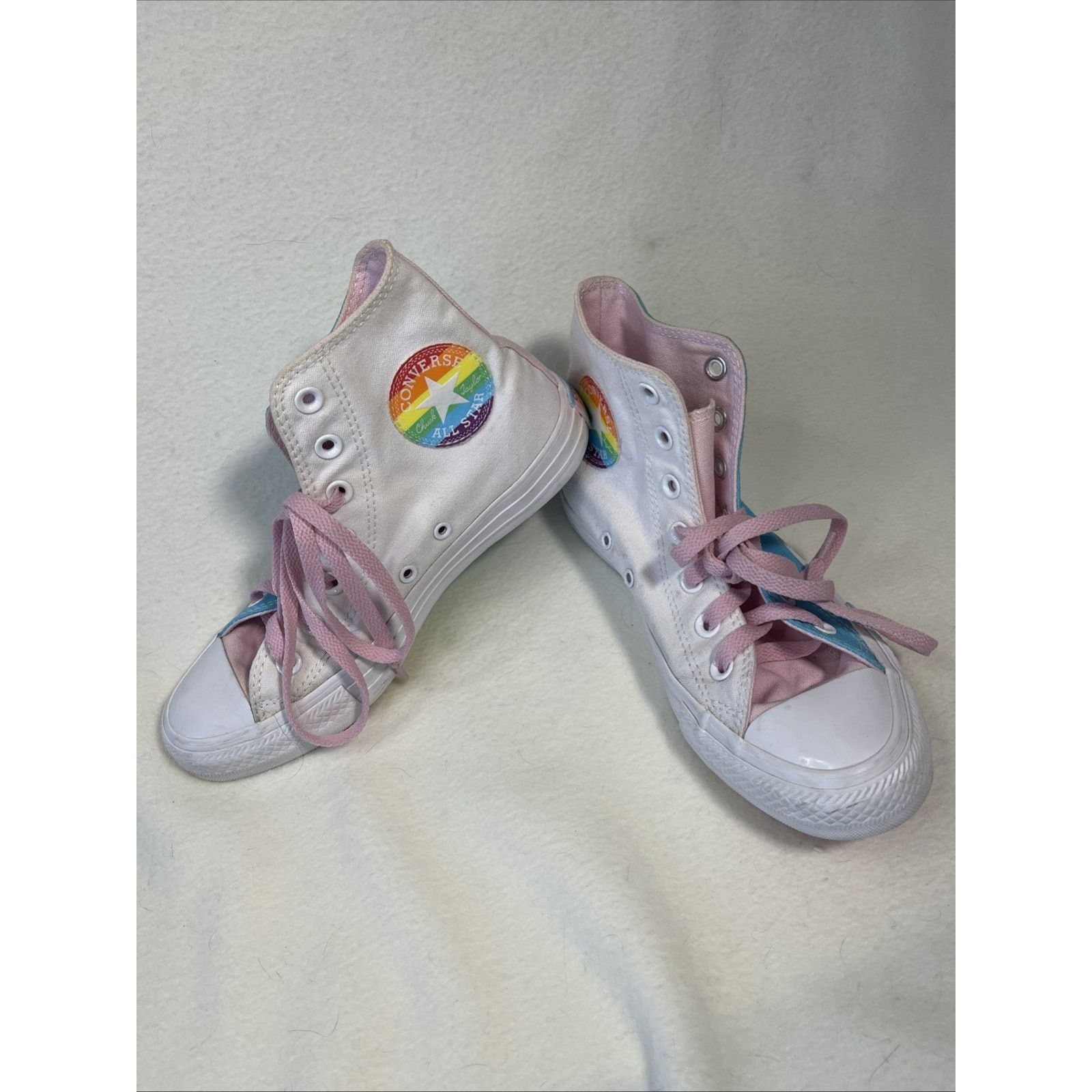 Converse Converse PRIDE sneakers women's 7, men’s 5- EUC Size US 7 / IT 37 - 1 Thumbnail