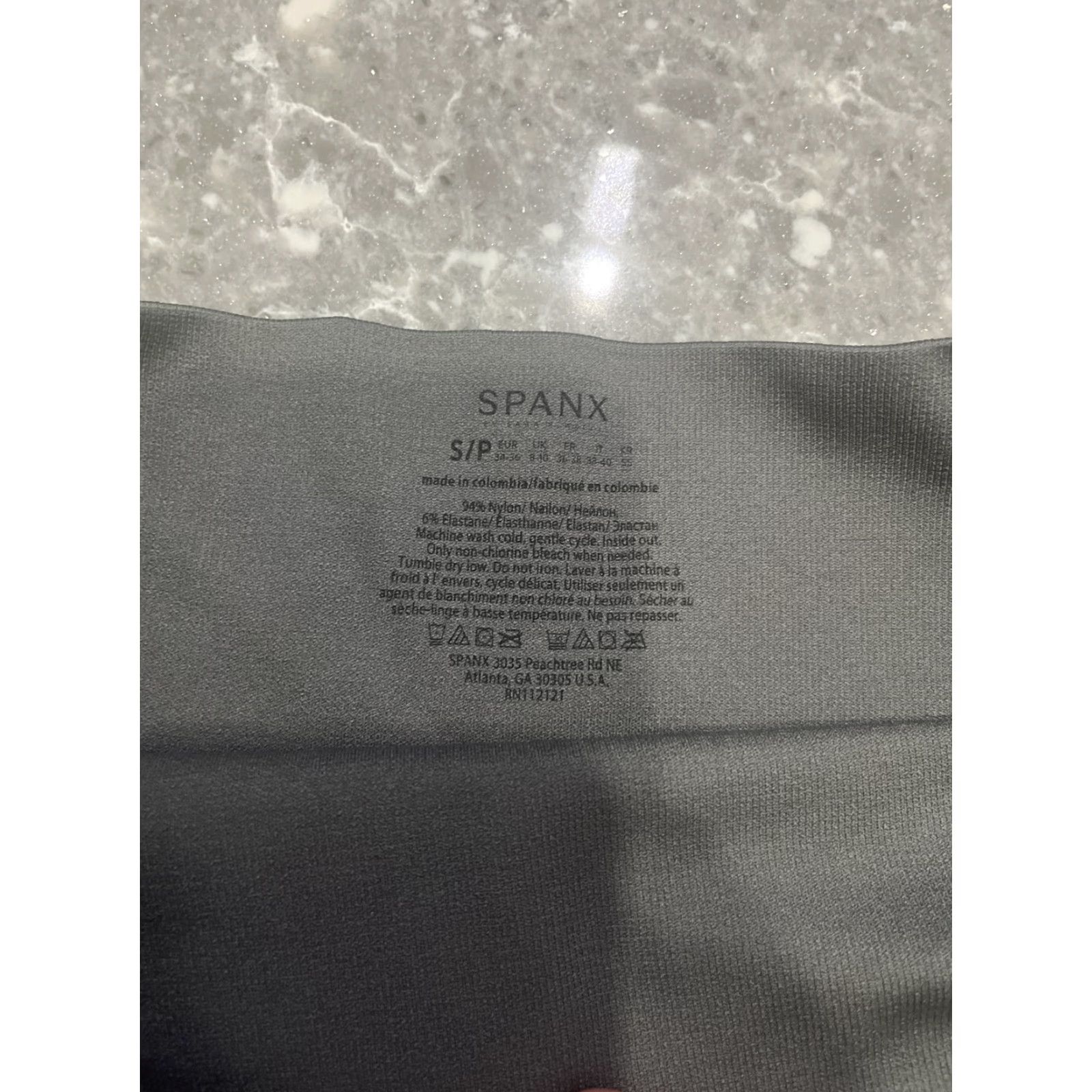 Spanx Spanx Leggings Women's PS Petite Cropped Black Gray Camouflage Compression Stretch Athleisure Shapewear Size 28" / US 6 / IT 42 - 3 Thumbnail