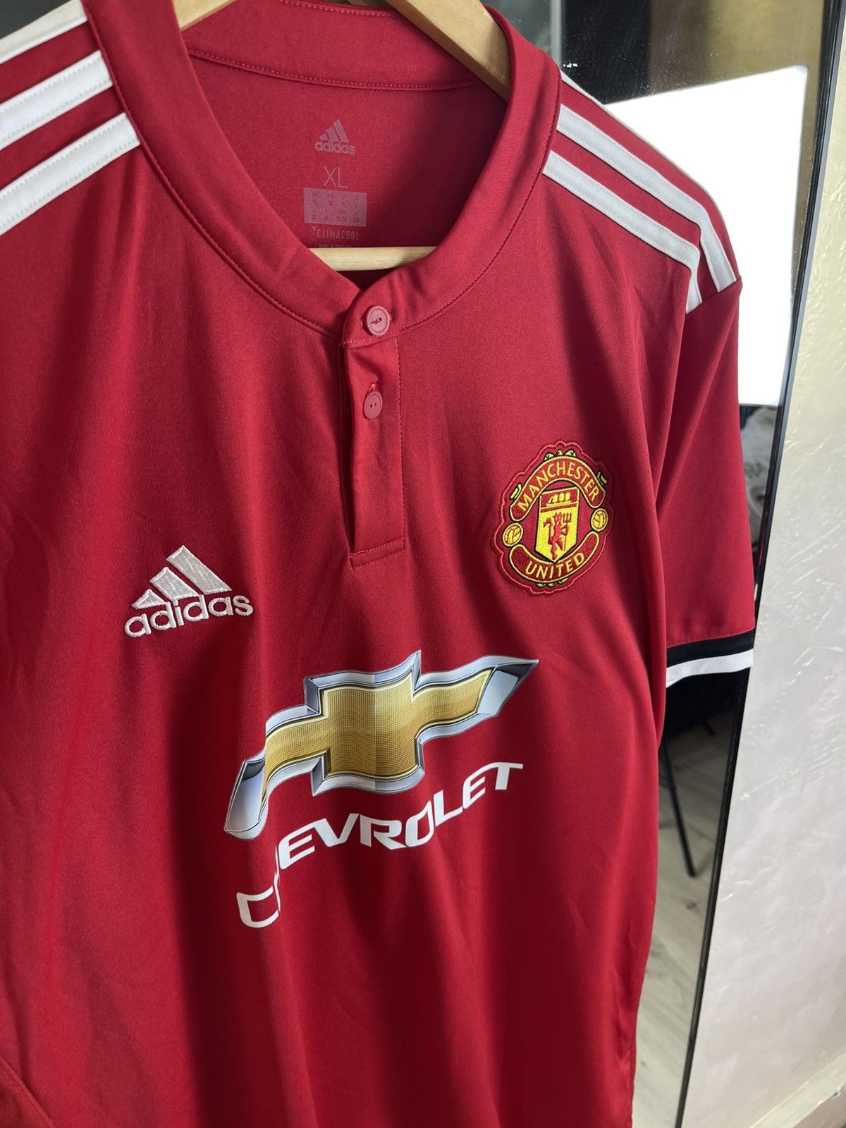 Adidas Manchester United 2017/18 Home Jersey Authentic Look Henley Size US XL / EU 56 / 4 - 2 Thumbnail
