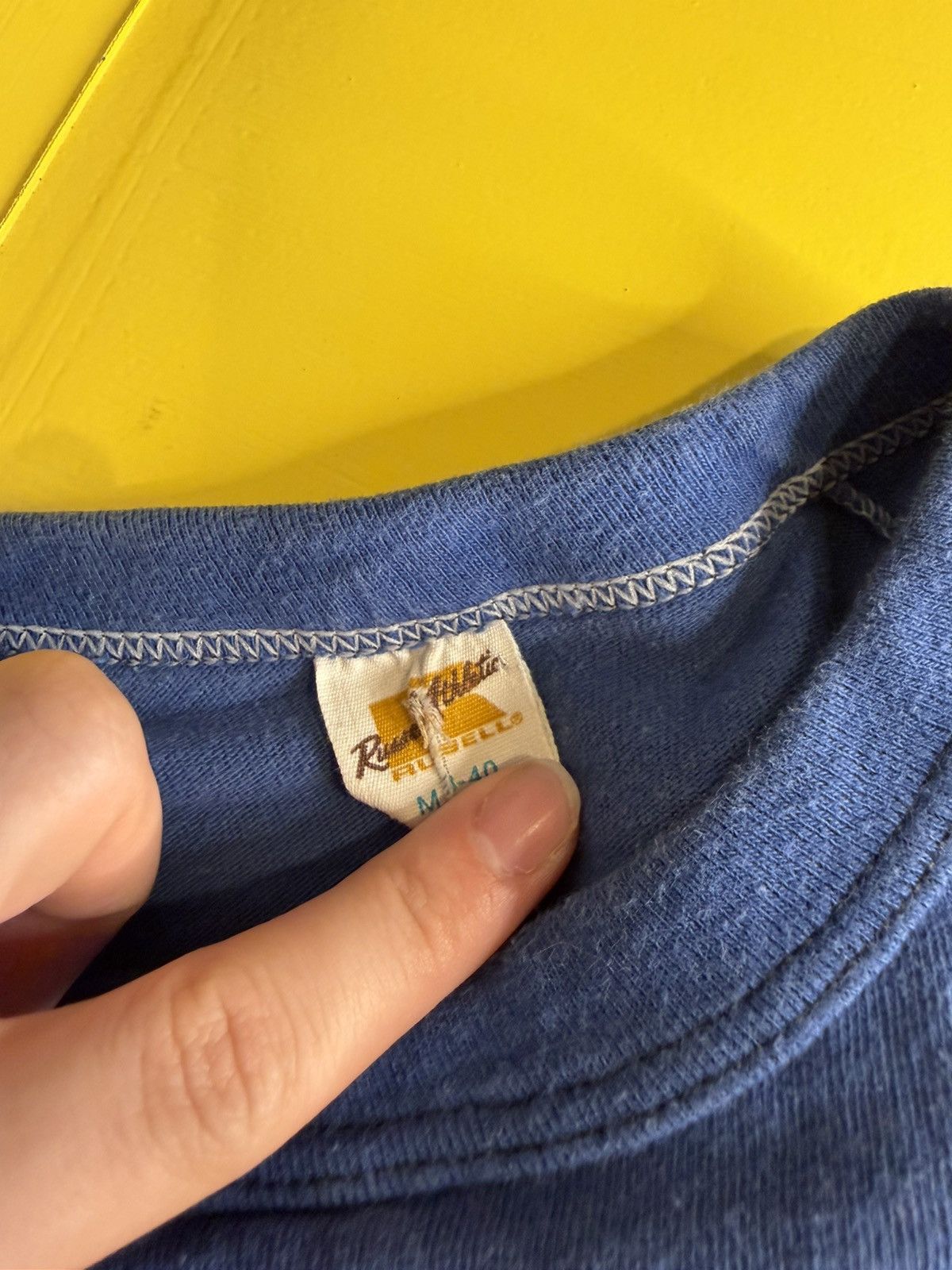 Vintage 1960s middle finger fetch this T-shirt Size US S / EU 44-46 / 1 - 2 Thumbnail