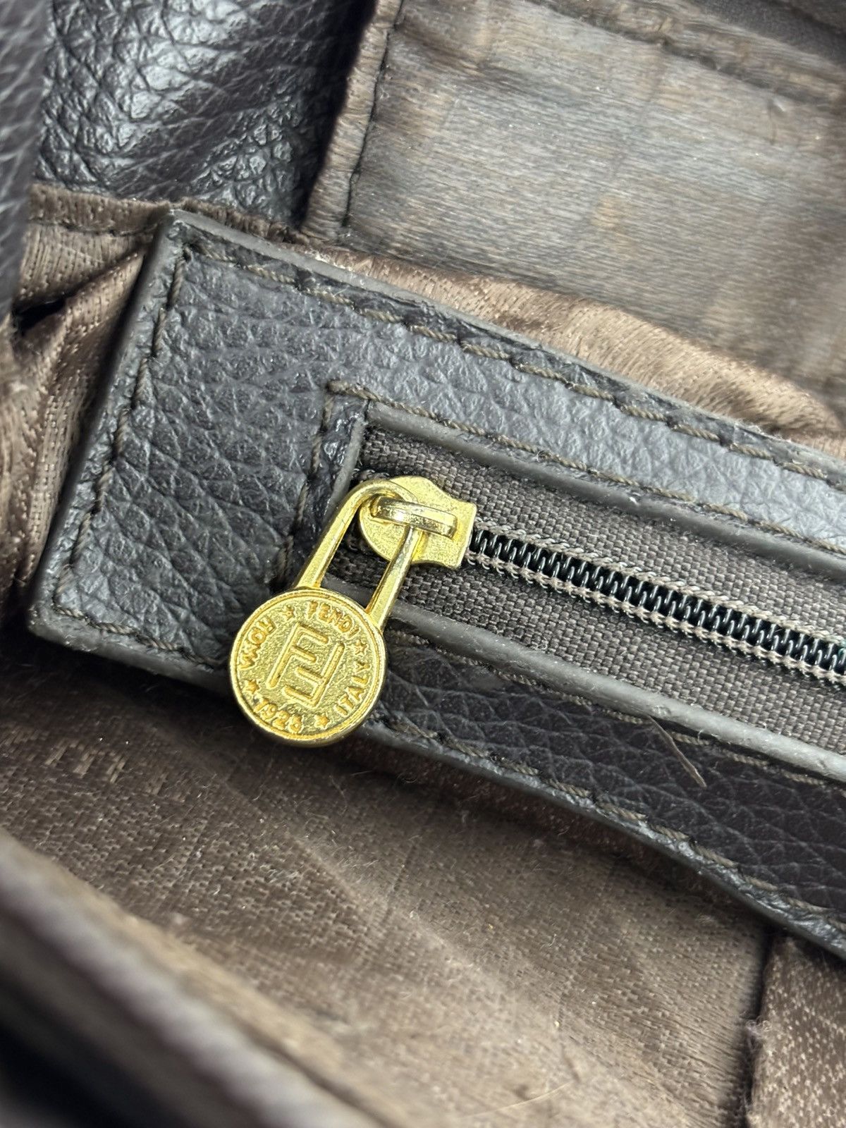 Fendi Fendi Hand Bag Zucca Monogram Vintage Very rare ❤️‍🔥 Size ONE SIZE - 22 Thumbnail