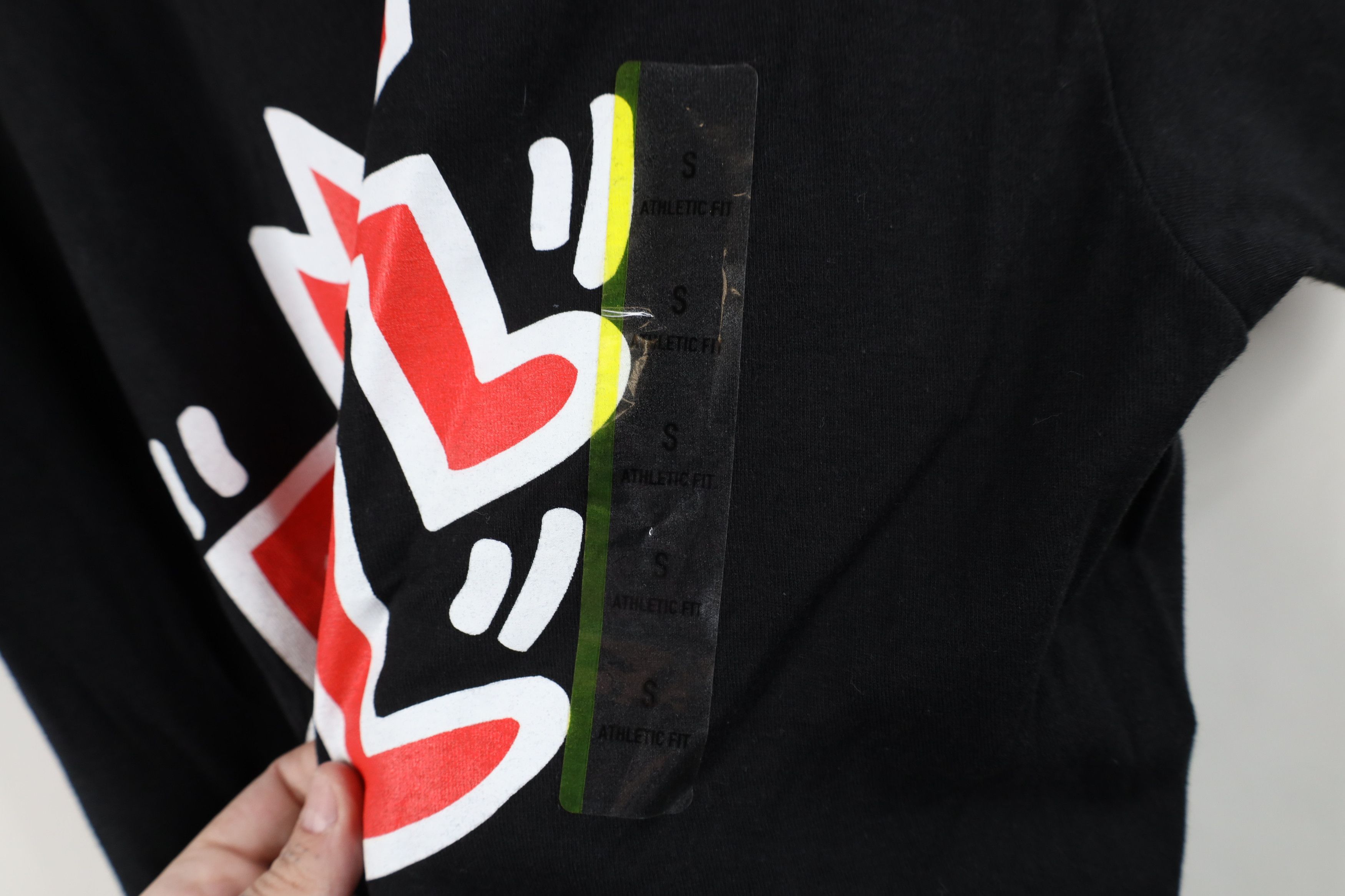 Vintage NOS Retro Y2K Keith Haring Dog Short Sleeve T-Shirt Black Size US S / EU 44-46 / 1 - 5 Thumbnail