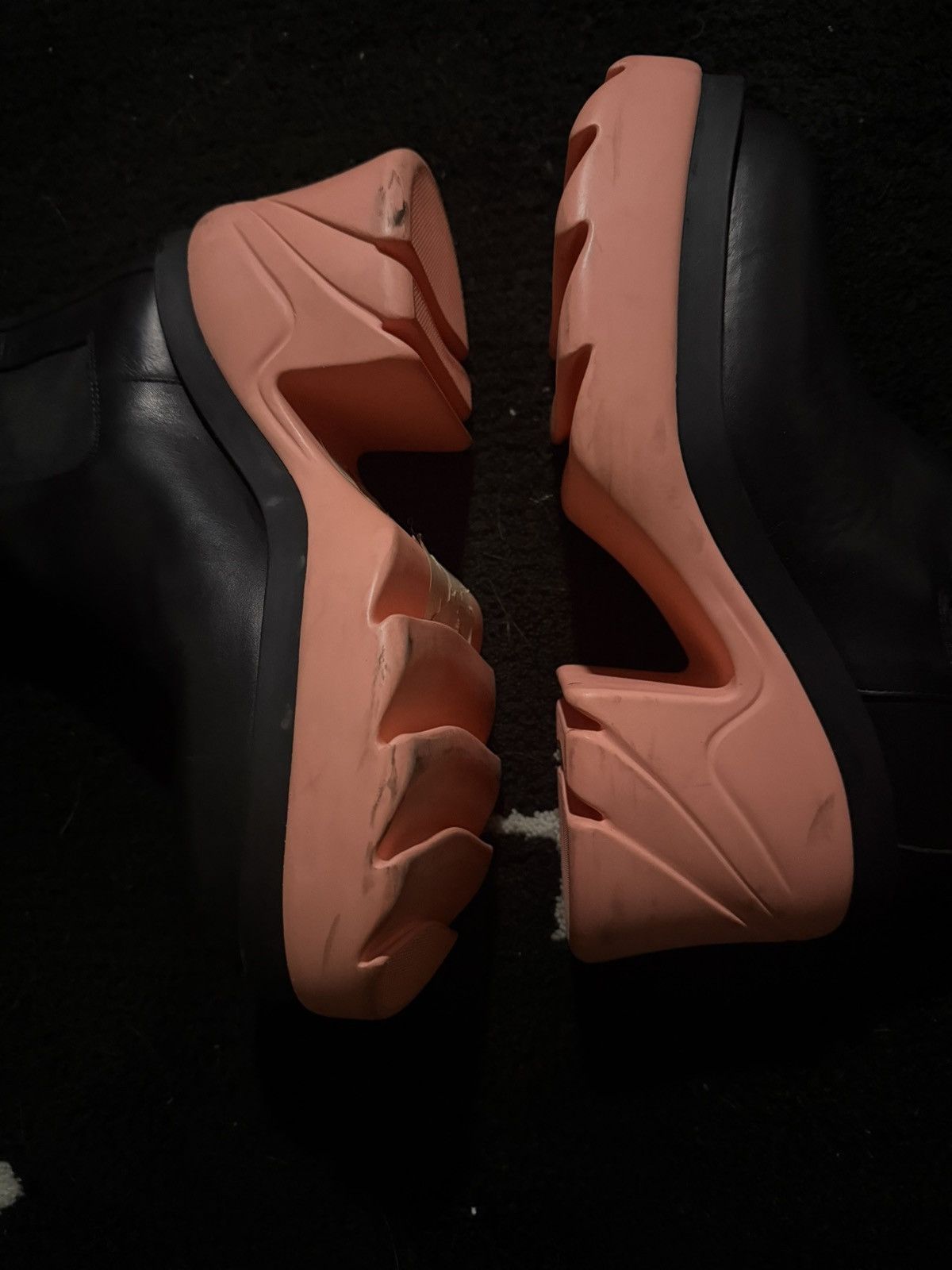 Bottega Veneta Tire Chelsea Boots - Black/Pink Size US 6 / IT 36 - 8 Thumbnail