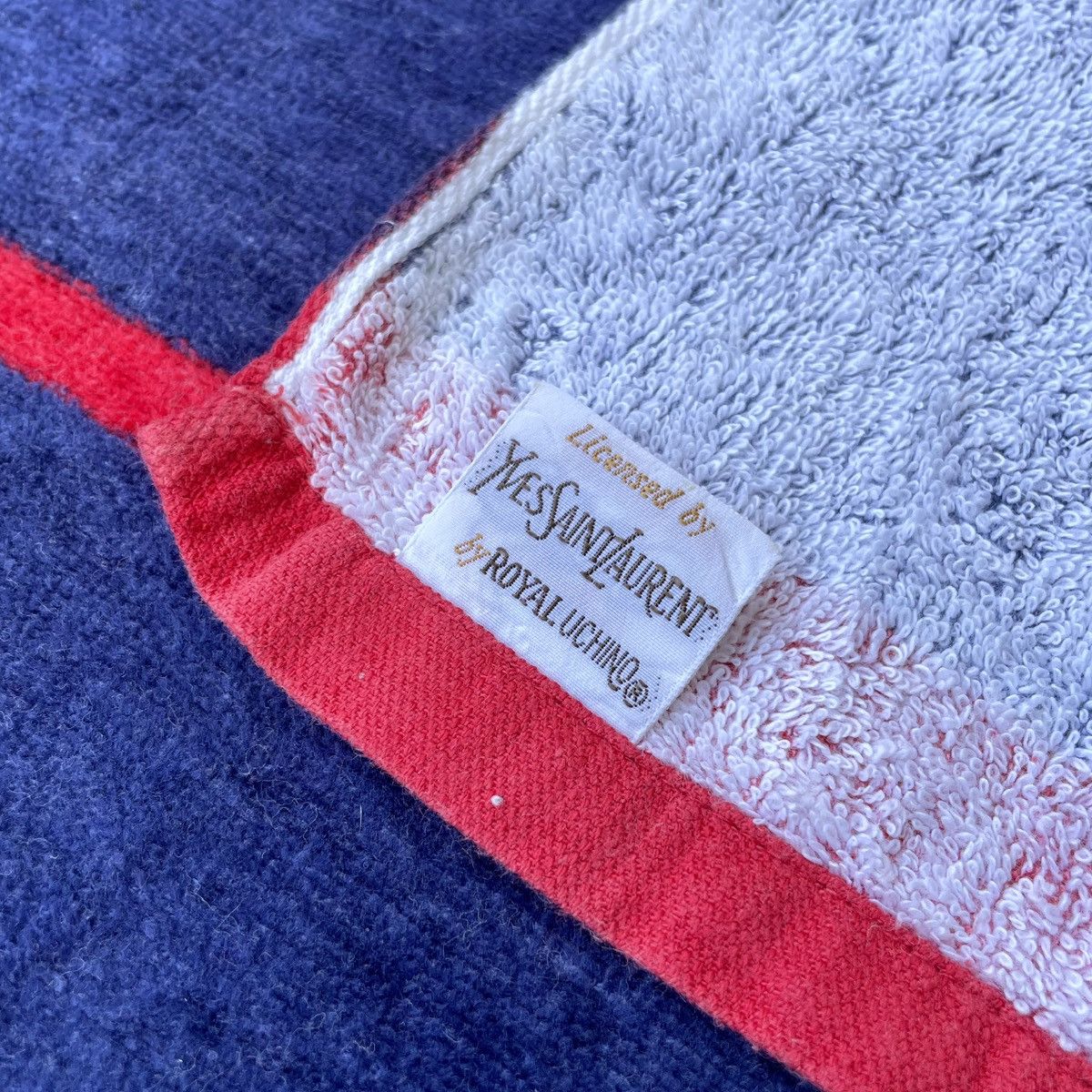 Designer Yves Saint Laurent Paris YSL Designer Long Face Towel Size ONE SIZE - 4 Thumbnail