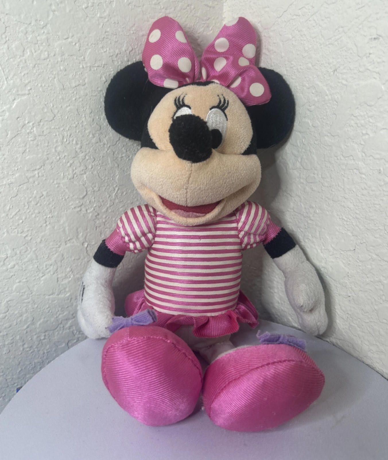 Disney Disney Minnie Mouse doll auth polka dots-doll vintage 10" Size ONE SIZE - 1 Thumbnail