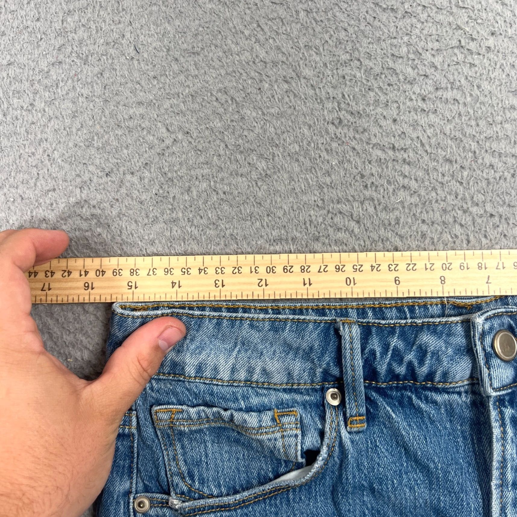 Good American VINTAGE Good American Women's High Waist Denim Shorts Size 10 Blue 90s Casual Size 32" / US 10 / IT 46 - 4 Thumbnail