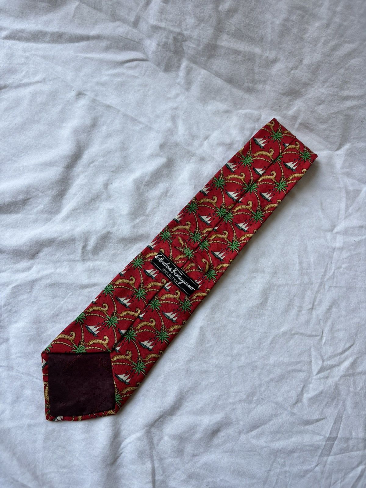 Salvatore Ferragamo Vintage Salvatore Ferragamo Silk Tie - Tropical Print Size ONE SIZE - 1 Thumbnail