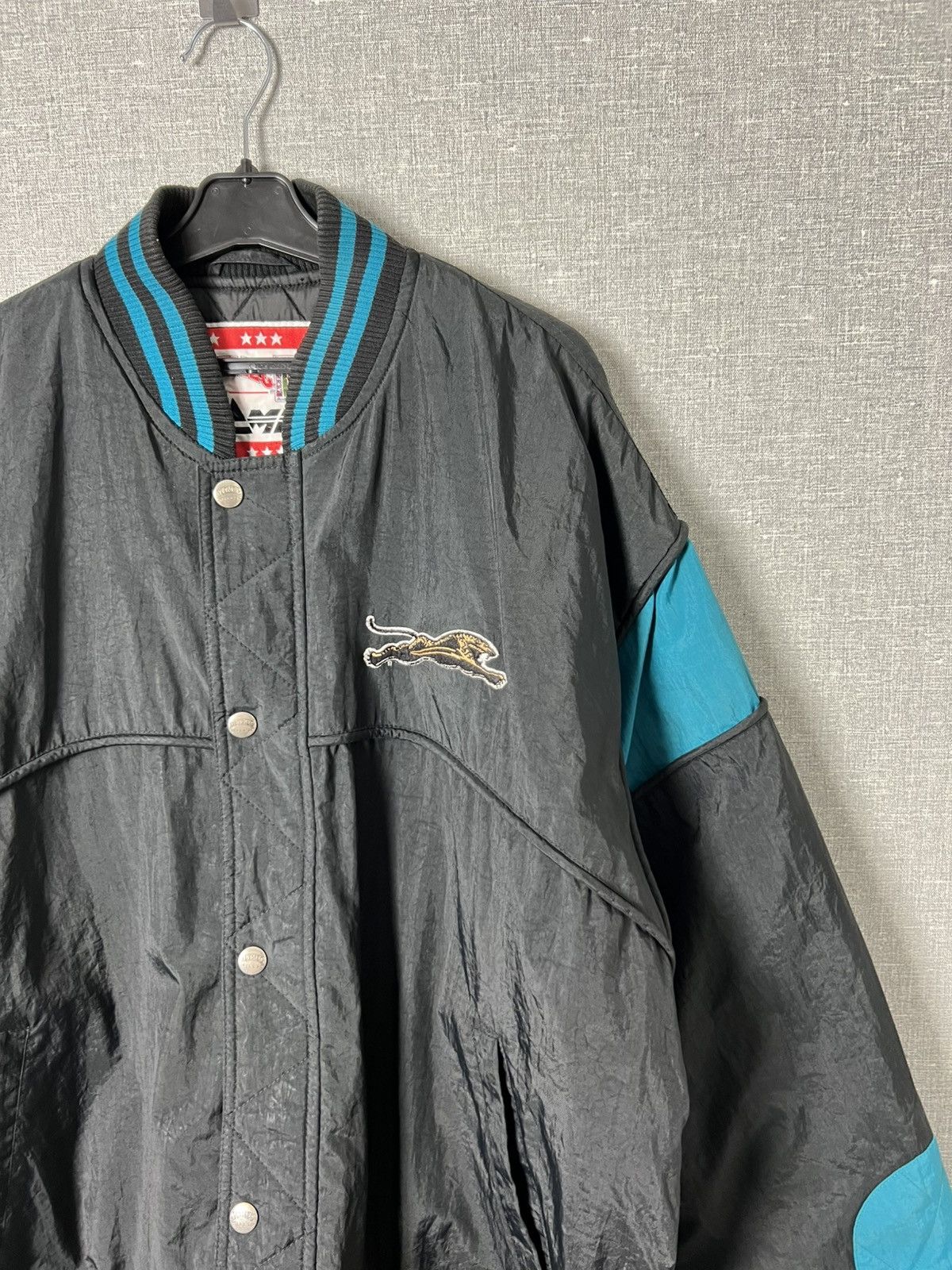 Starter RARE JACKSONVILLE JAGUARS NUTMEG CAMPRI NYLON BOMBER JACKET Size US XL / EU 56 / 4 - 11 Thumbnail