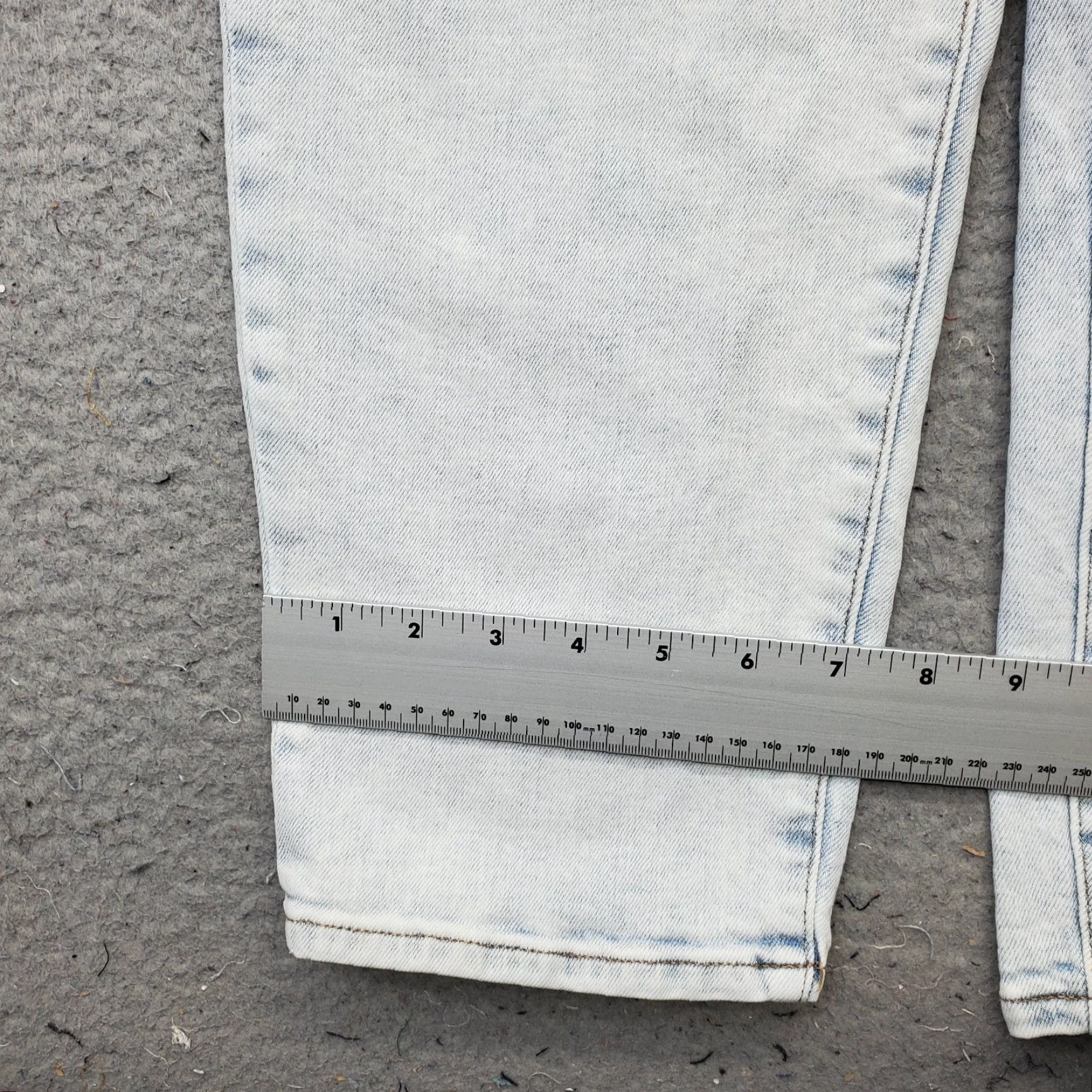 Express Express Womens 8 Jeans Boyfriend Light Wash Mid Rise 27" Inseam 5-Pocket Denim Cotton Straight Leg Size 30" / US 8 / IT 44 - 5 Thumbnail