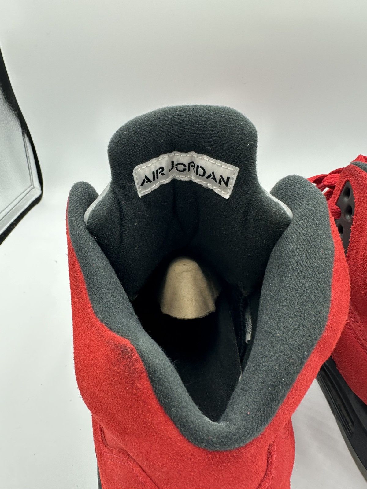 Jordan Brand Air Jordan 5 “Raging Bull” Sz 13 Size US 13 / EU 46 - 6 Thumbnail