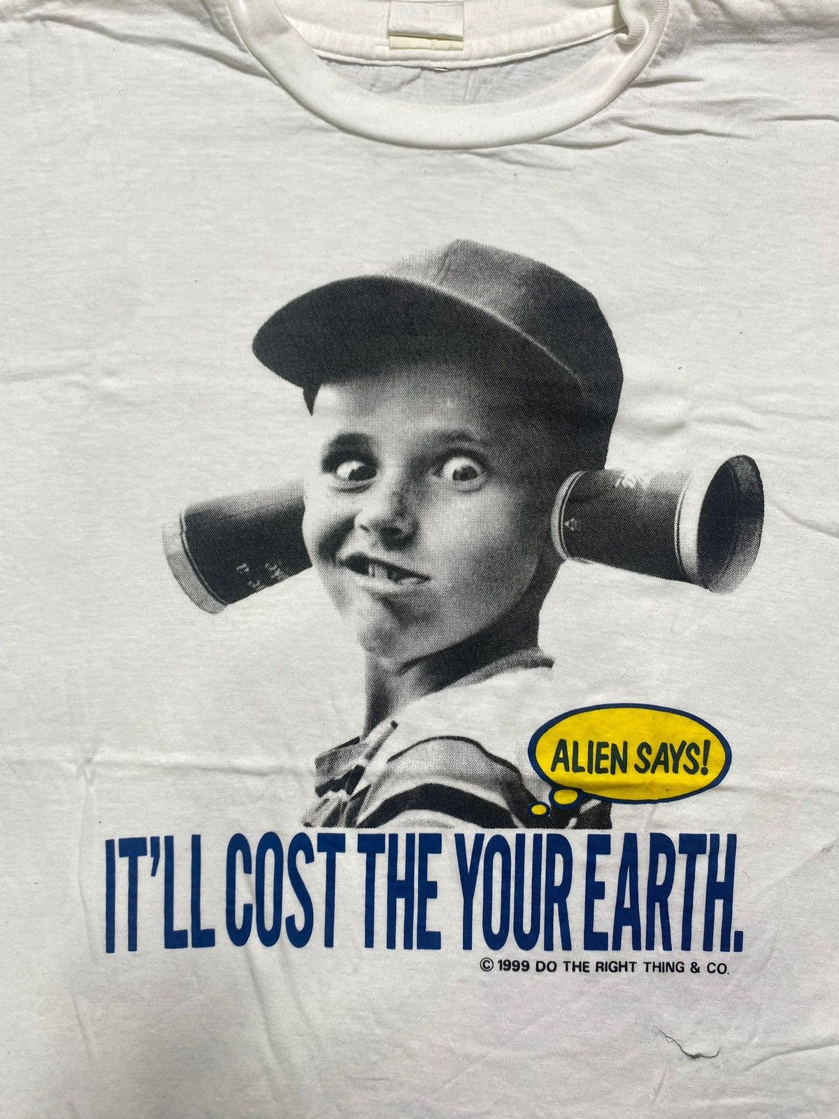 Other VINTAGE DO THE RIGHT THING & CO ALIEN SAYS GRAPHIC TEE Size US M / EU 48-50 / 2 - 8 Thumbnail