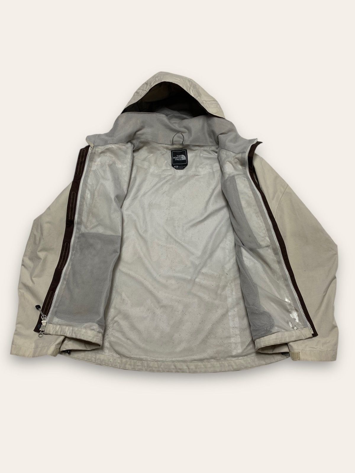 The North Face Vintage THE NORTH FACE Grey Waterproof Windbreaker Shell Size US M / EU 48-50 / 2 - 4 Thumbnail