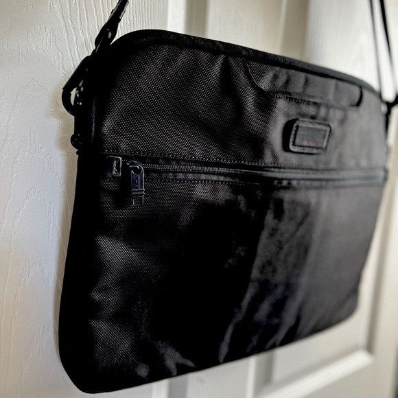 Tumi Tumi Laptop Should Bag Size ONE SIZE - 2 Thumbnail