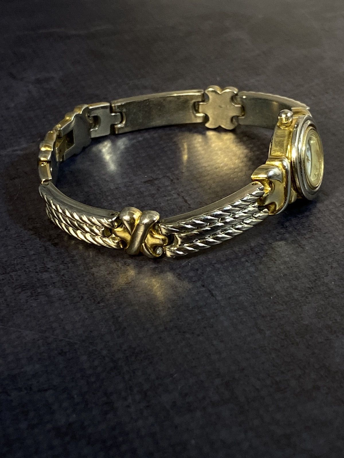 Jewelry × Vintage Lardos Two-Tone Cable Bracelet Watch with Japanese brand Size ONE SIZE - 2 Thumbnail