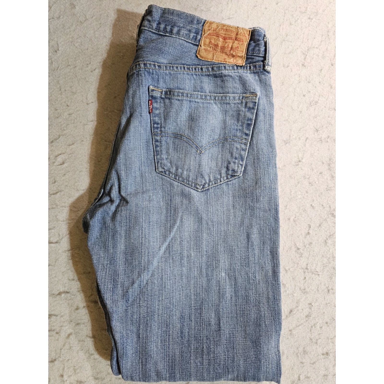 Levi's VINTAGE Levi 501 XX Jeans Mens 33x32 Blue Medium Wash Denim Cotton 90s USA Style Regular Waist 34 Inseam 32 Straight Distressed 5-Pocket Size US 33 - 2 Thumbnail