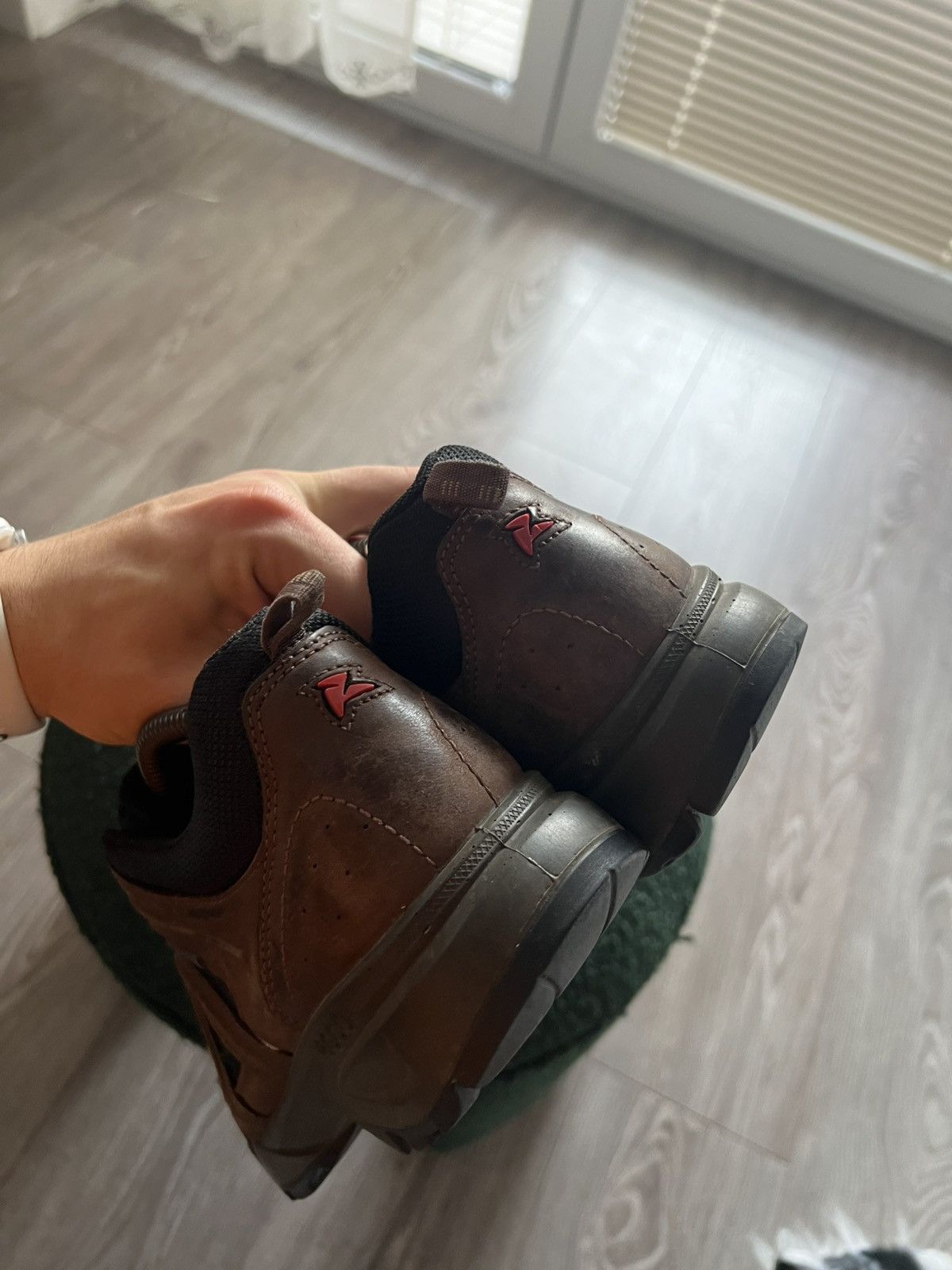 Ecco × Genuine Leather × Goretex ‼️Ecco Leather Gore-Tex R Line Oudoor Style Low Sneakers‼️ Size US 8.5 / EU 41-42 - 16 Thumbnail