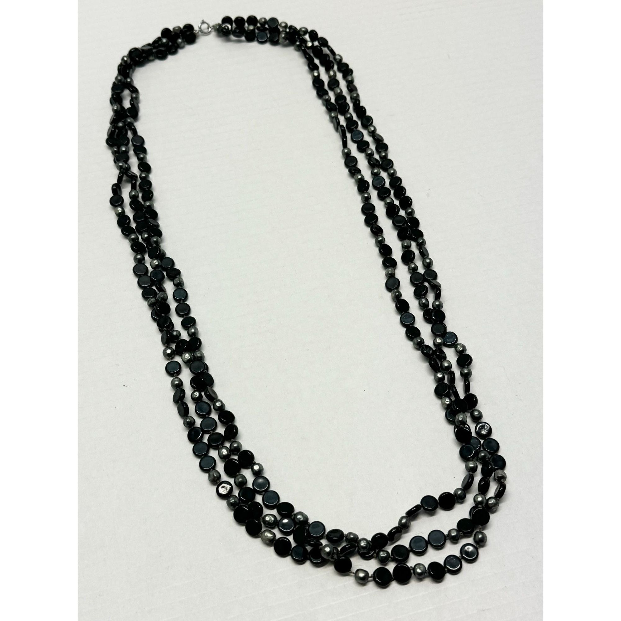 Vintage Vintage black multi strand glass beaded necklace Size ONE SIZE - 4 Thumbnail