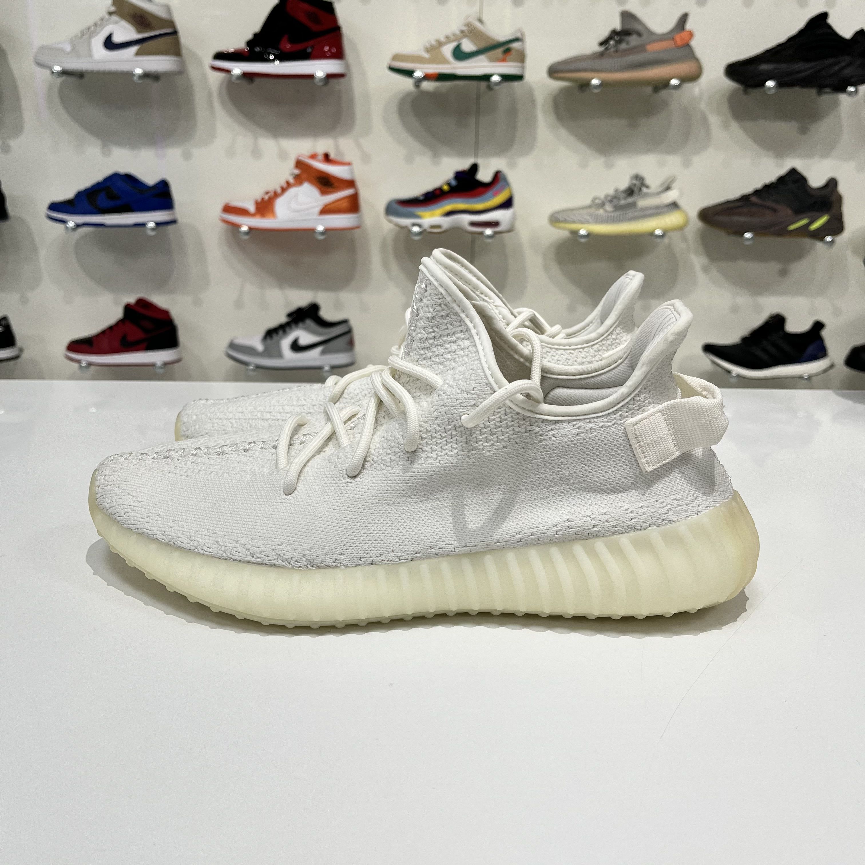 Adidas Adidas Yeezy Boost 350 V2 Cream Size US 11 / EU 44 - 3 Thumbnail