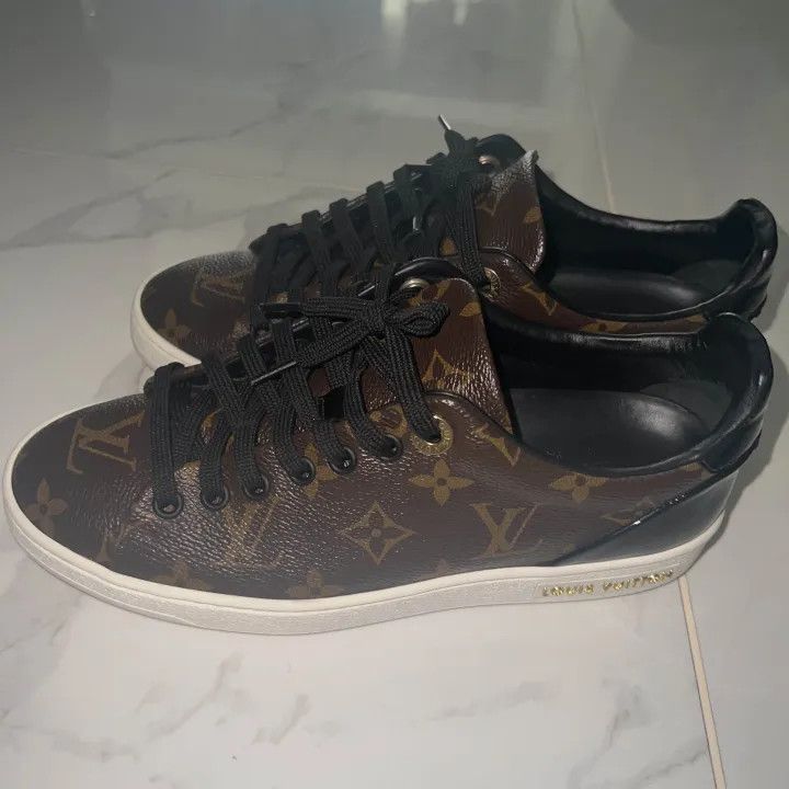 Louis Vuitton Louis Vuitton Frontrow Monogram Fashion Sneakers for Women 0079 Size US 6 / IT 36 - 1 Thumbnail