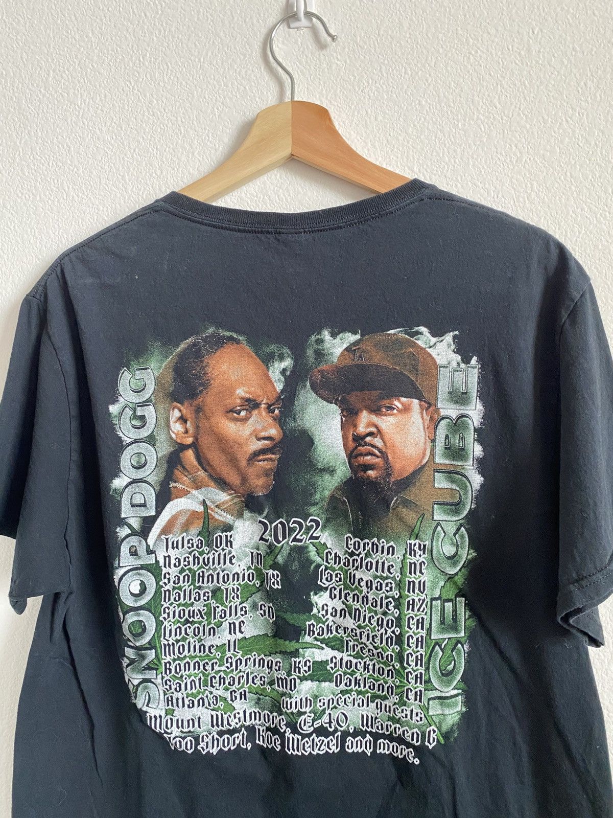 Snoop Dogg Snoop Dogg Ice Cube Tour Rap Tee Size US M / EU 48-50 / 2 - 4 Thumbnail