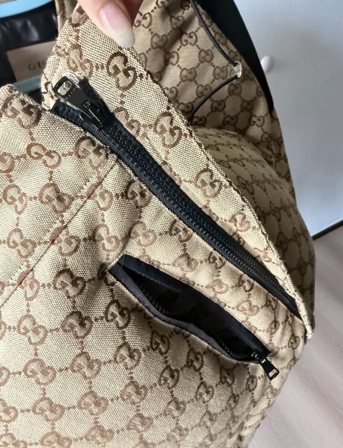 Gucci Gucci Allover Print Zip-Up Hooded Jacket J43 Size XS / US 0-2 / IT 36-38 - 4 Thumbnail