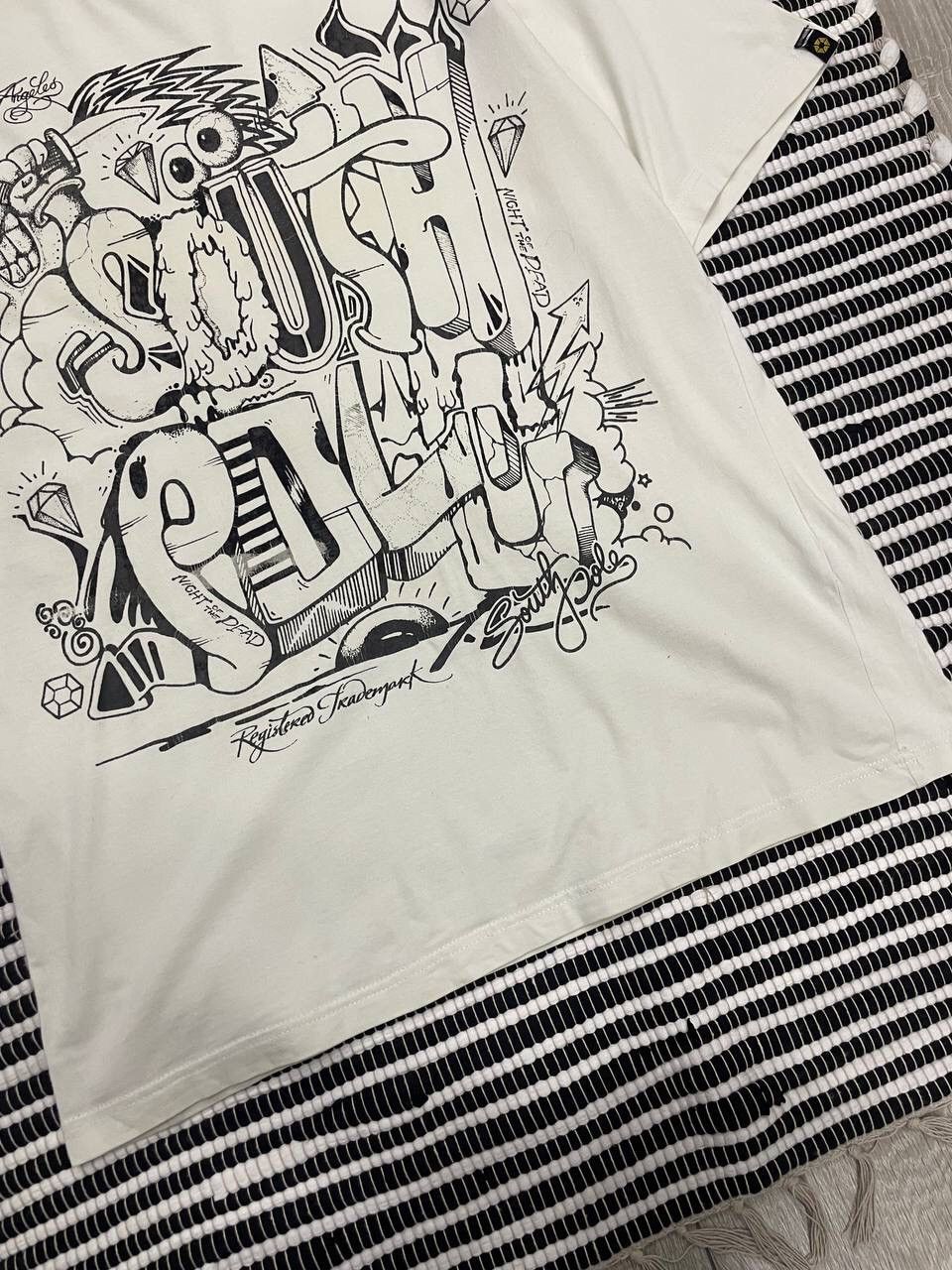 Southpole × Vintage Vintage Southpole Distressed Big Logo Tee T-Shirt Y2K Size US M / EU 48-50 / 2 - 5 Thumbnail
