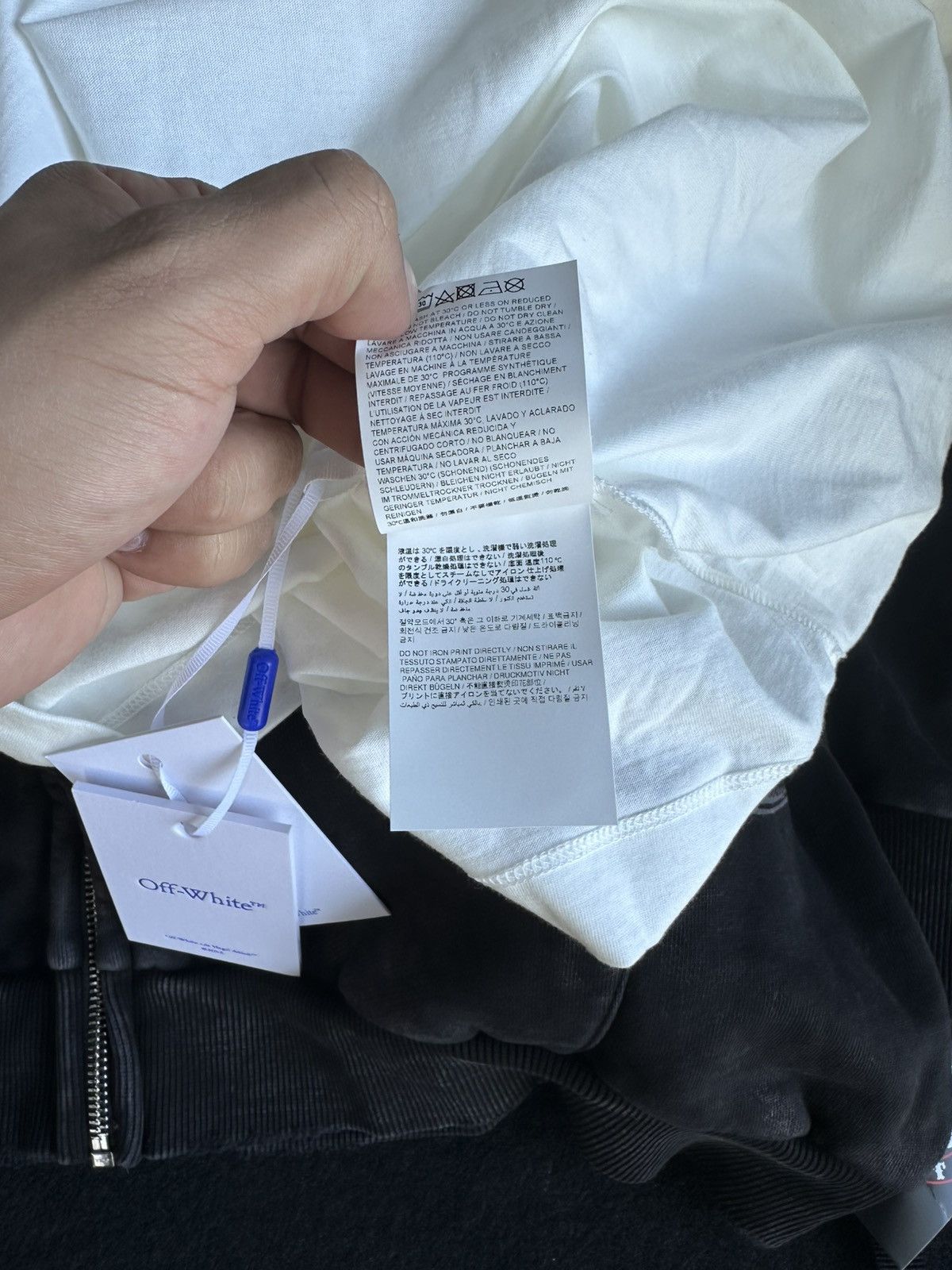 Off-White 2025 OFF-WHITE COMPLEXCON LAS VEGAS EXCLUSIVE MERCH T SHIRT Size US XL / EU 56 / 4 - 5 Thumbnail