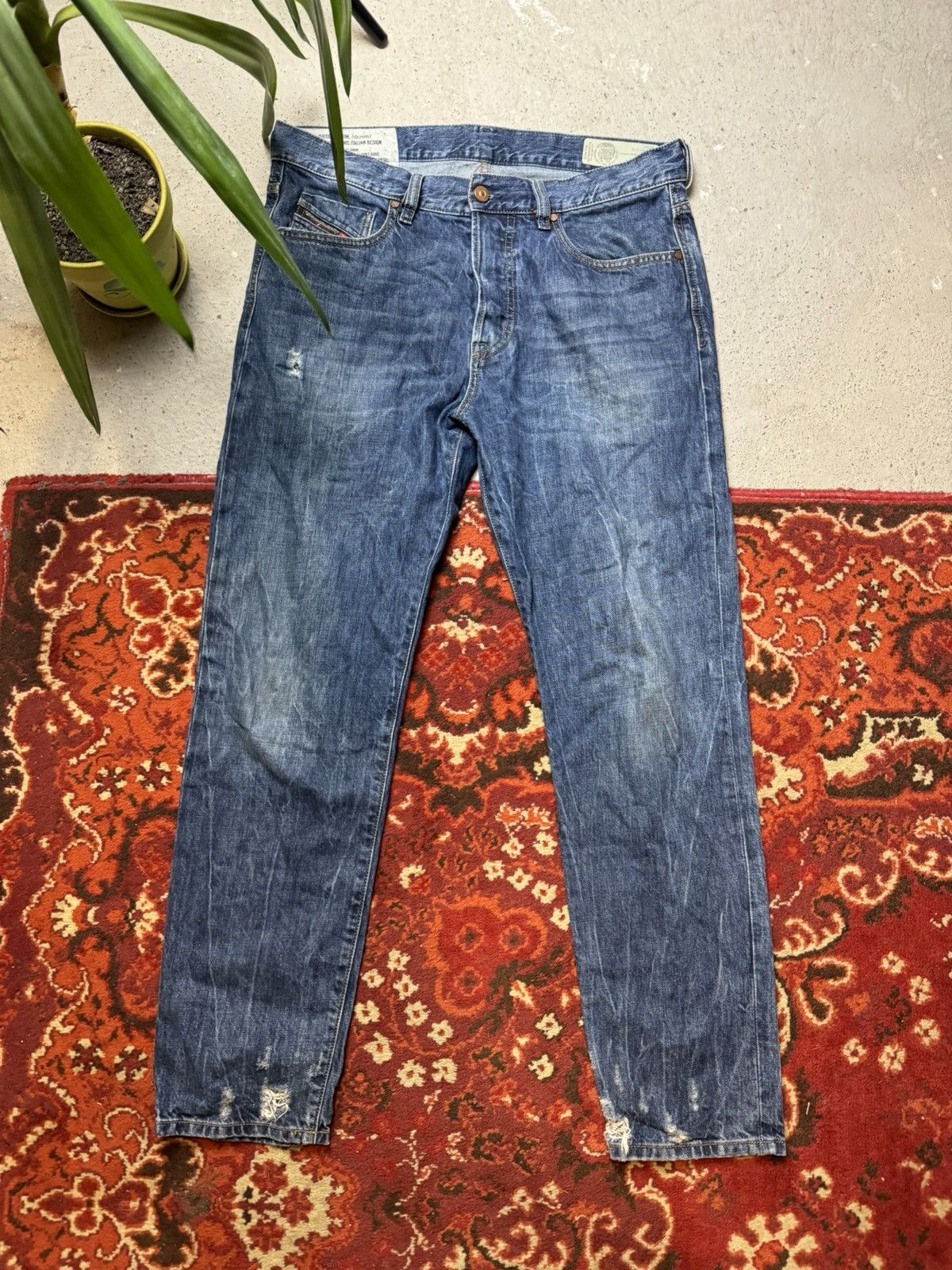 Diesel × Vintage Vintage Y2K Diesel Embroidered Logo Pocket Denim Jeans Pants Size US 32 / EU 48 - 1 Thumbnail