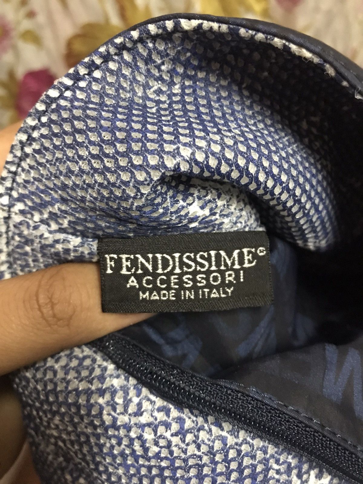 Fendi × Vintage Authentic Fendi Saddle Bag Size ONE SIZE - 7 Thumbnail