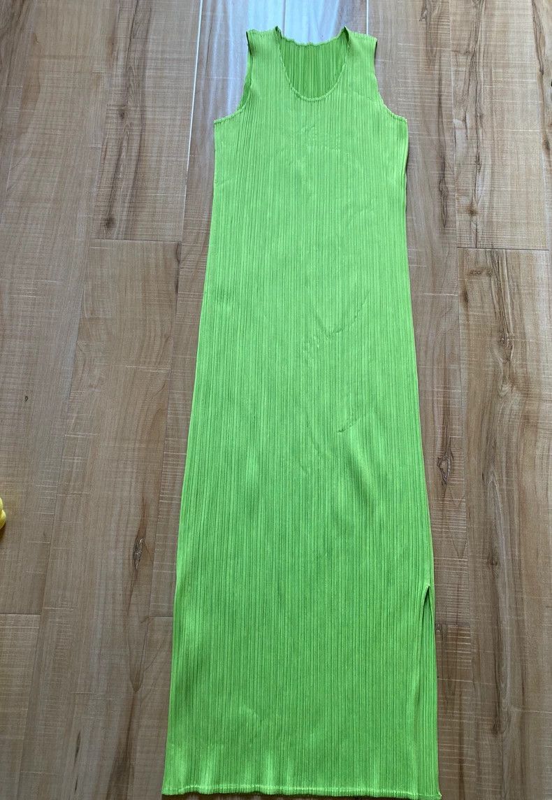 Issey Miyake Issey Miyake Green pleated skirt Size M / US 6-8 / IT 42-44 - 1 Thumbnail