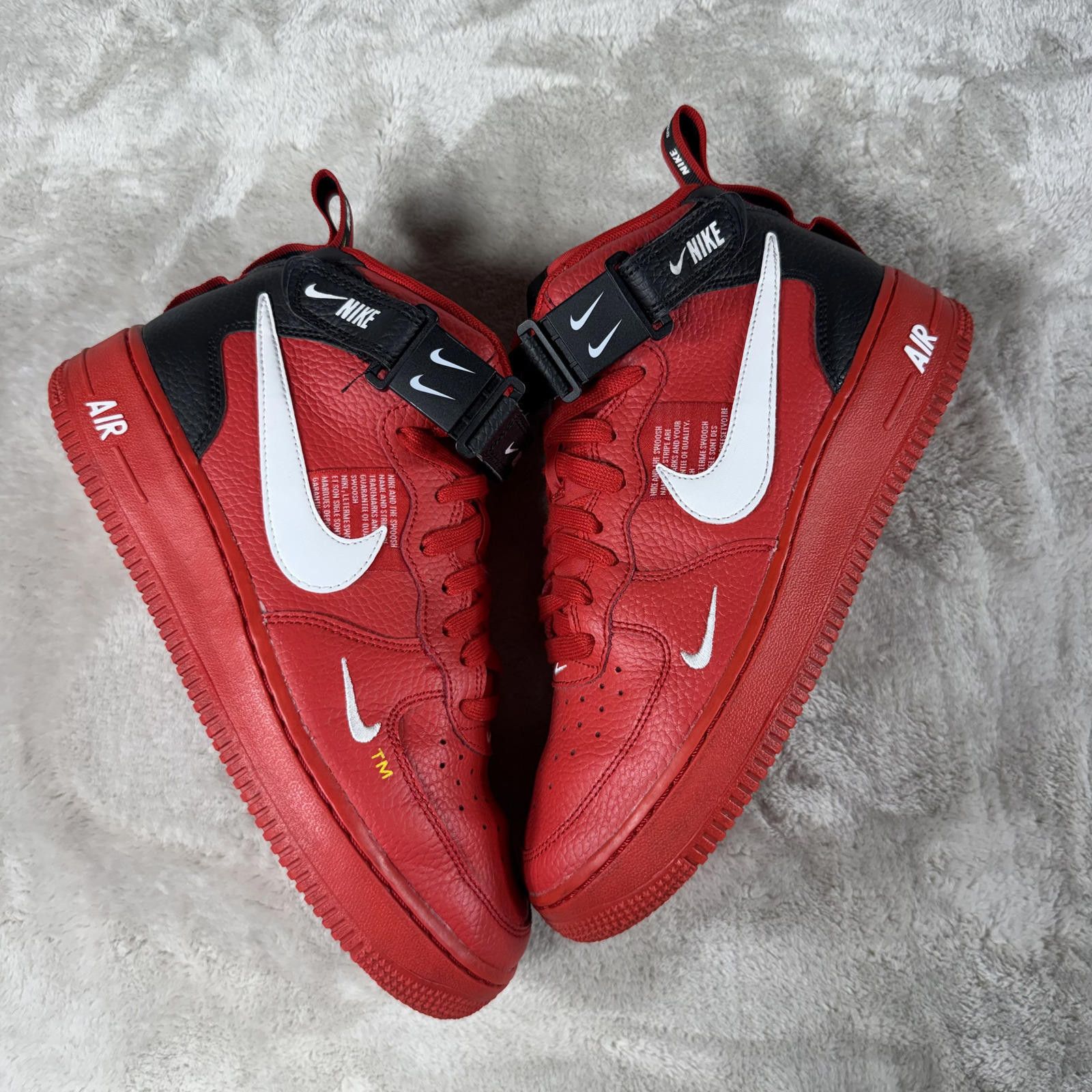 Nike Nike Shoes 7Y Red Air Force 1 Mid AV3803-600 Size US 7 / IT 37 - 6 Thumbnail